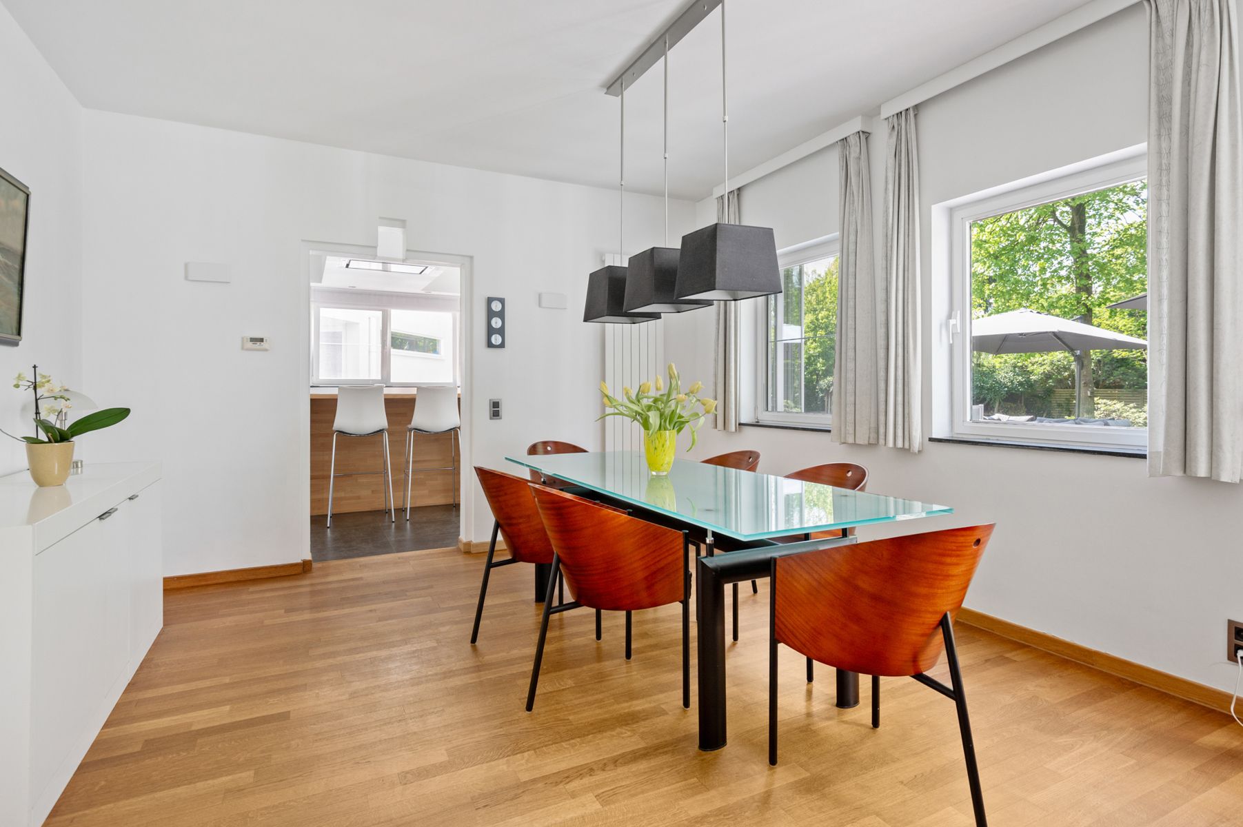 Moderne en energiezuinige villa op ca. 2.035 m². foto 7