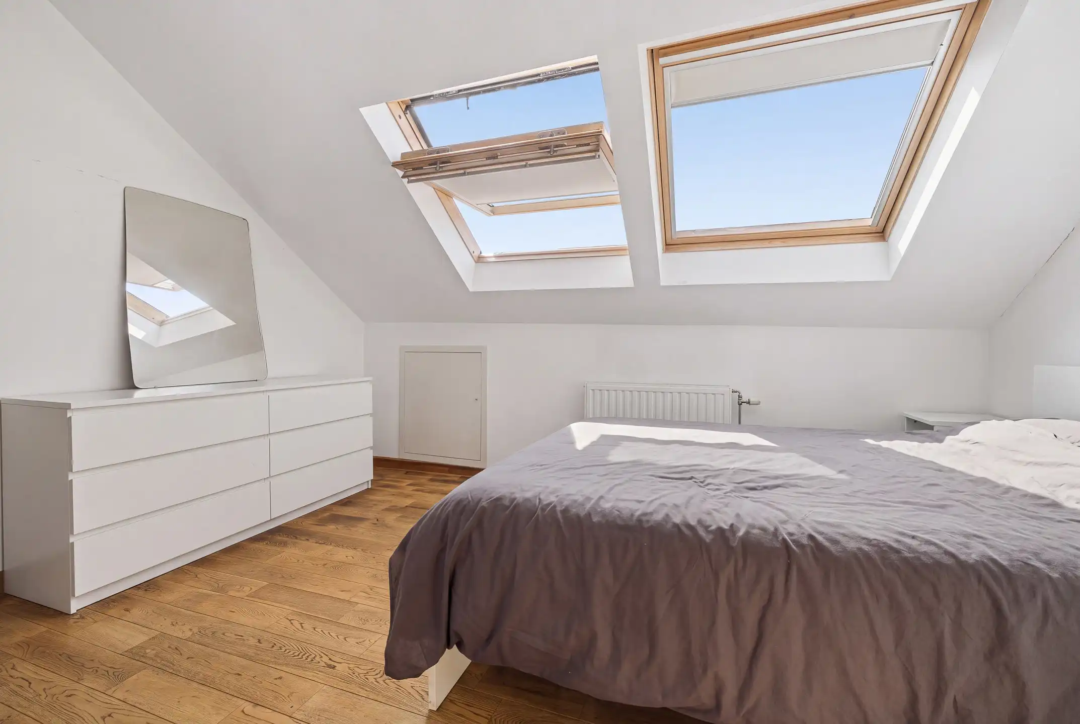 Gerenoveerd appartement met 2 slpkamers van ± 92m² foto 10