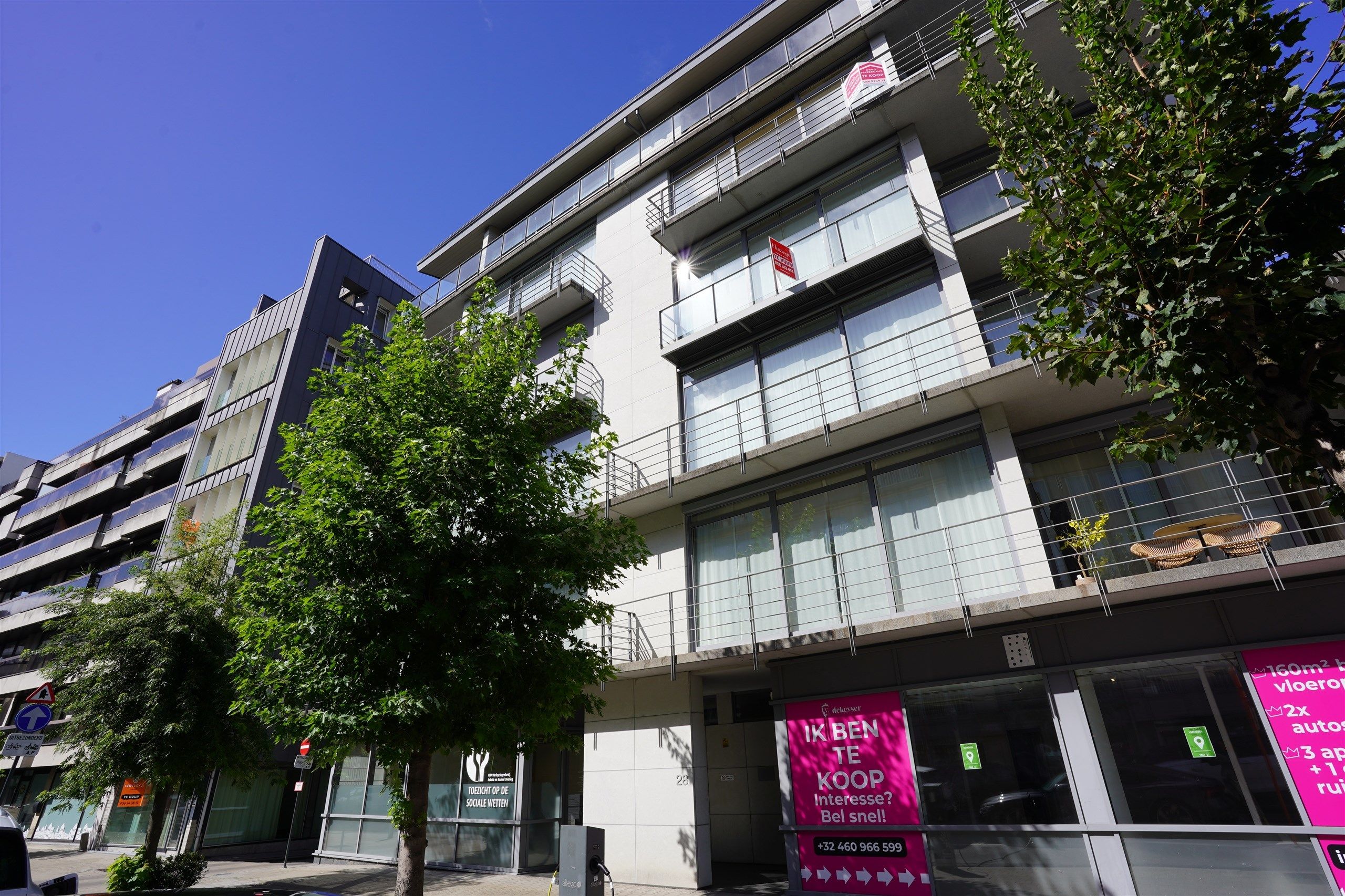 Luxeappartement met 2 slpks, 2 badk, dressing & staanplaats foto 25