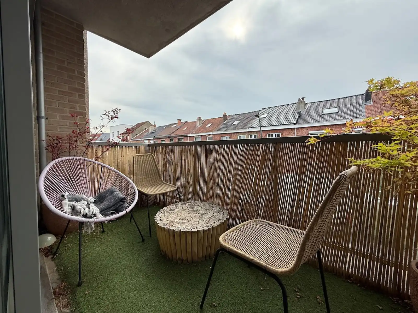 Appartement met terras, tuin en autostaanplaats foto 3