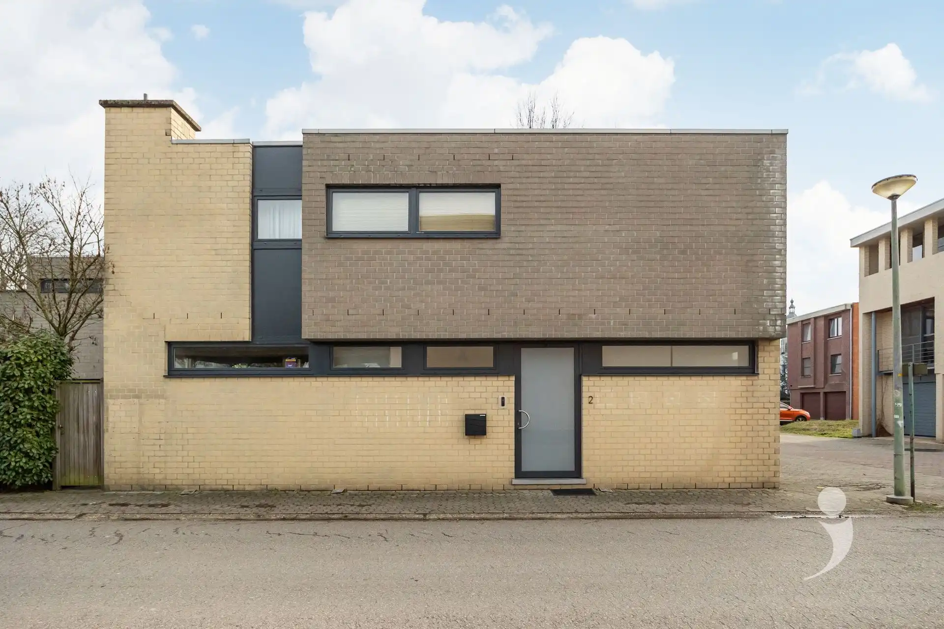 Volledig gerenoveerde gelijkvloerse woning op toplocatie in Aarschot foto {{pictureIndex}}