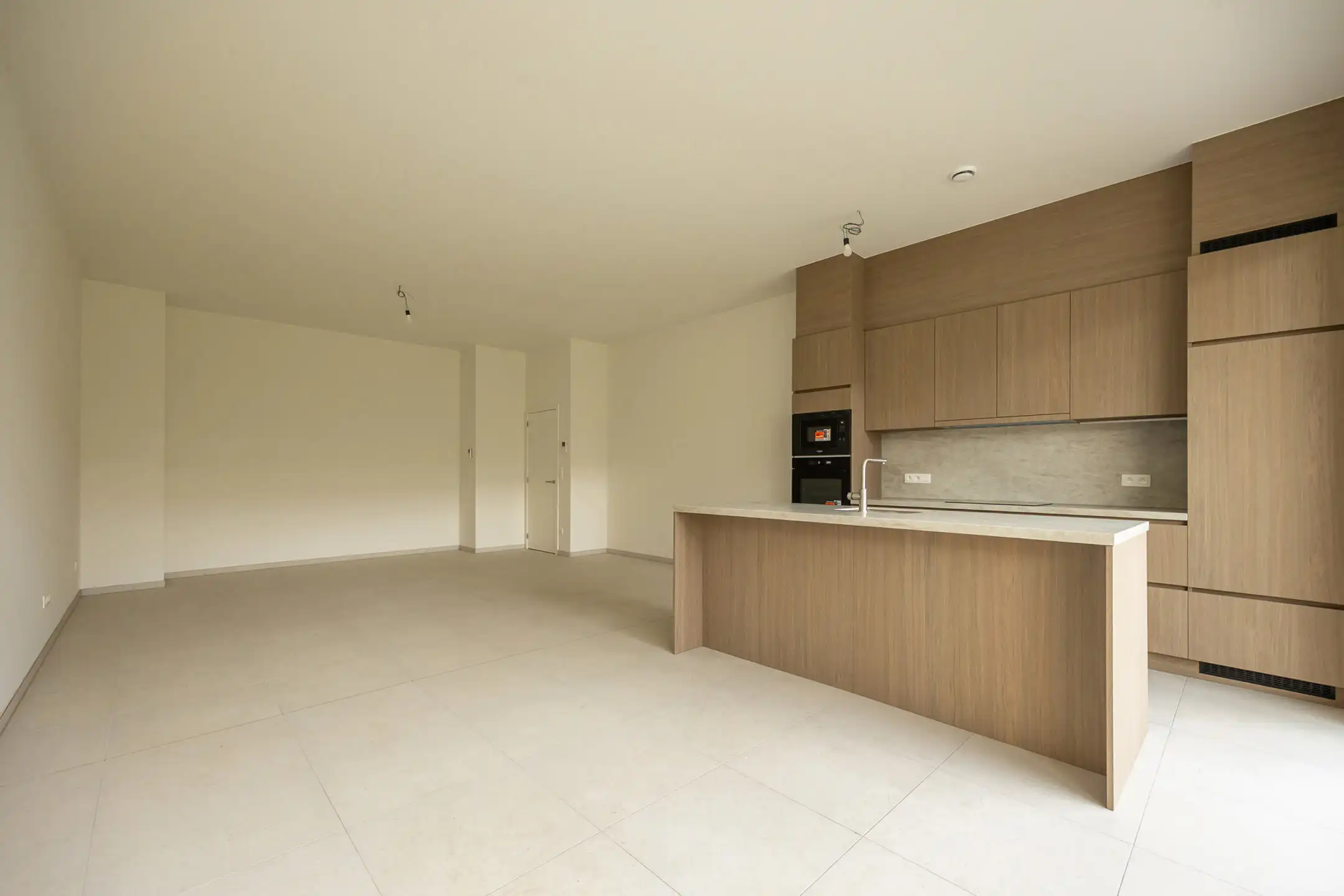 Ruim gelijkvloers nieuwbouwappartement met 3 slaapkamers foto 6