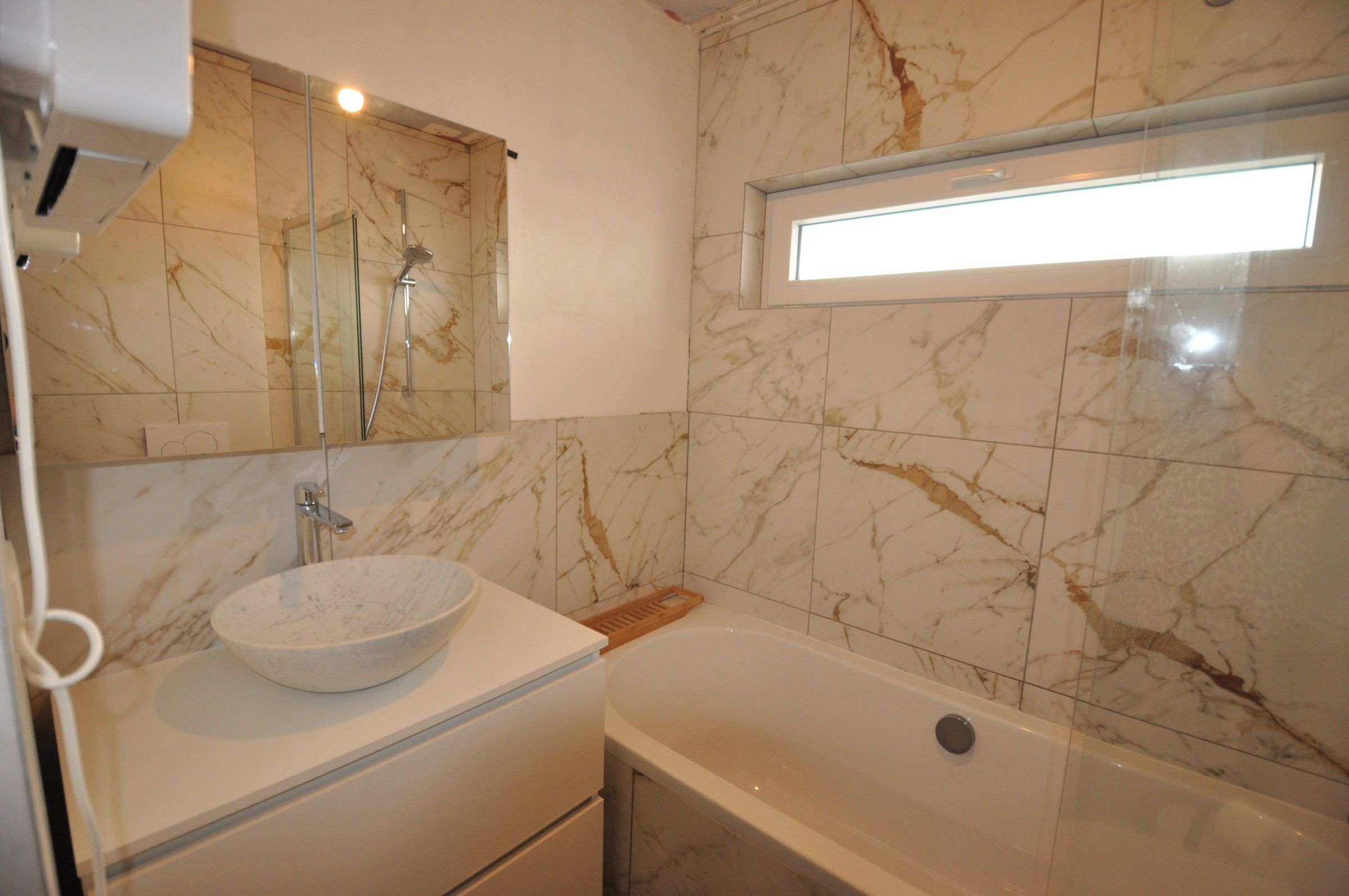 Gedeeltelijk gerenoveerde woning met grote tuin te Zandvoorde ! foto 13