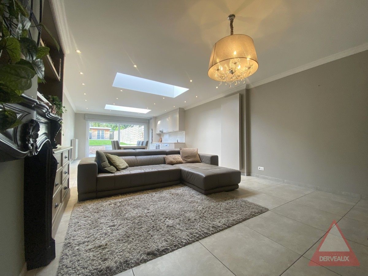 Moorslede – Instapklare en volledig gerenoveerde woning met tuin foto 4