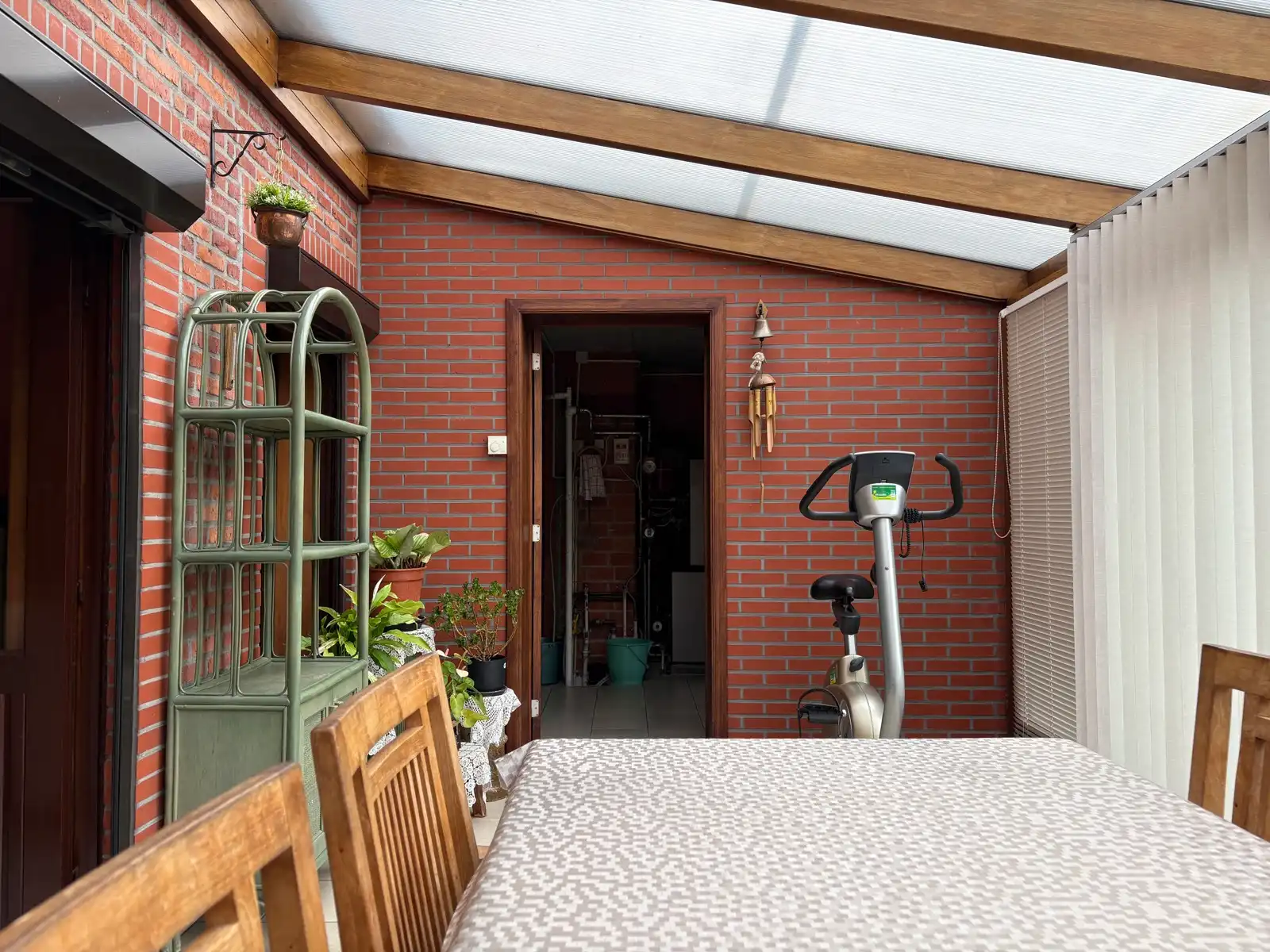 Charmante te renoveren woning foto 11