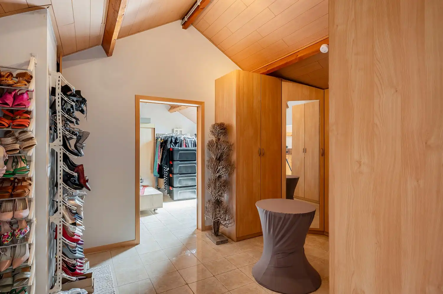 Landhuis met zwembad en 2 tot 4 slaapkamers foto 26