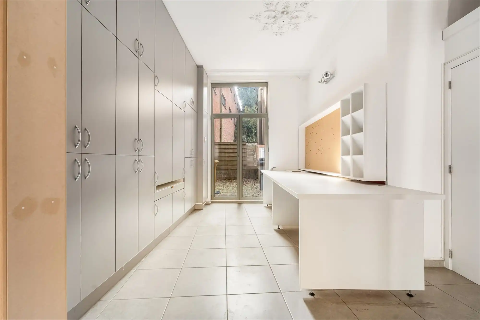 HANDELSPAND OP PERFECTE LOCATIE MET ENORME VISIBILITEIT! foto 6