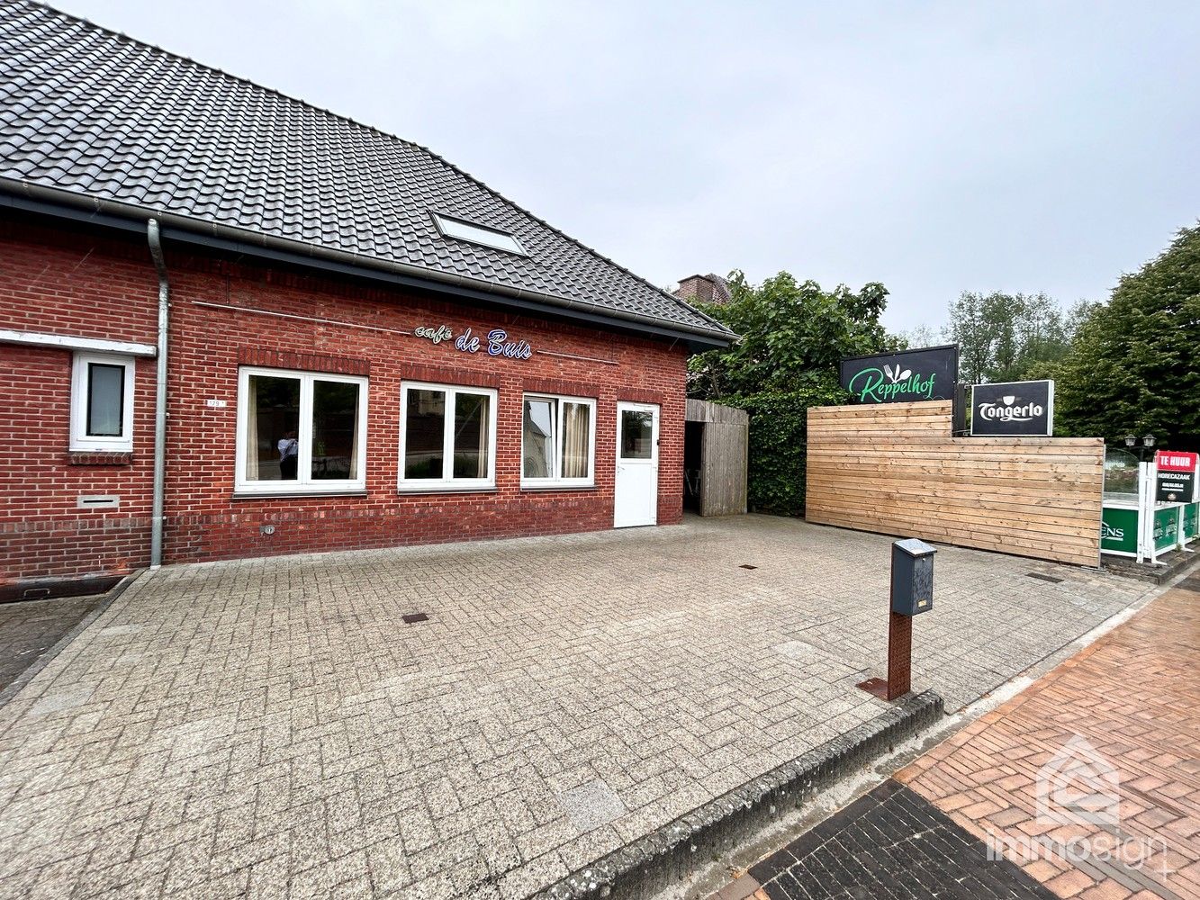 Volledig gerenoveerde gelijkvloerse éénslaapkamerwoning te Reppel! foto 25