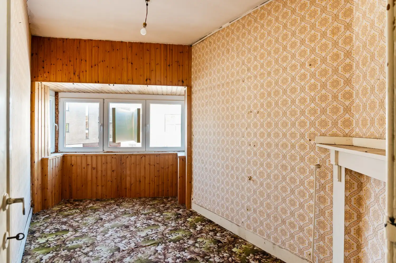 Te renoveren woning met potentieel op toplocatie in Brasschaat foto 13