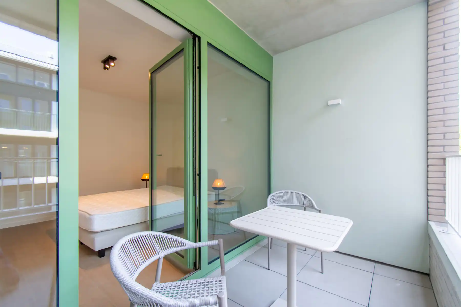 Prachtig gemeubeld 1- kamer appartement met mooi terras foto 7