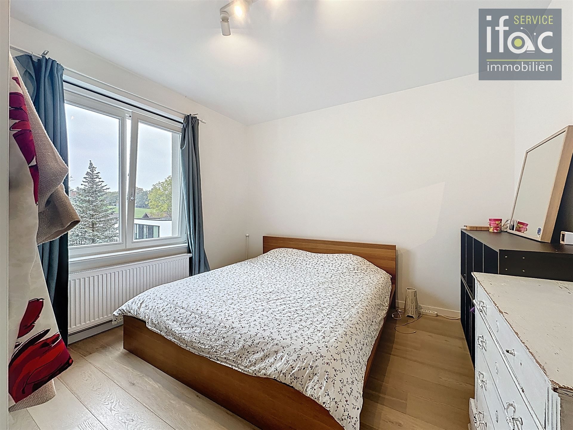 Fantastisch gerenoveerde rijwoning met 4 slaapkamers foto 11