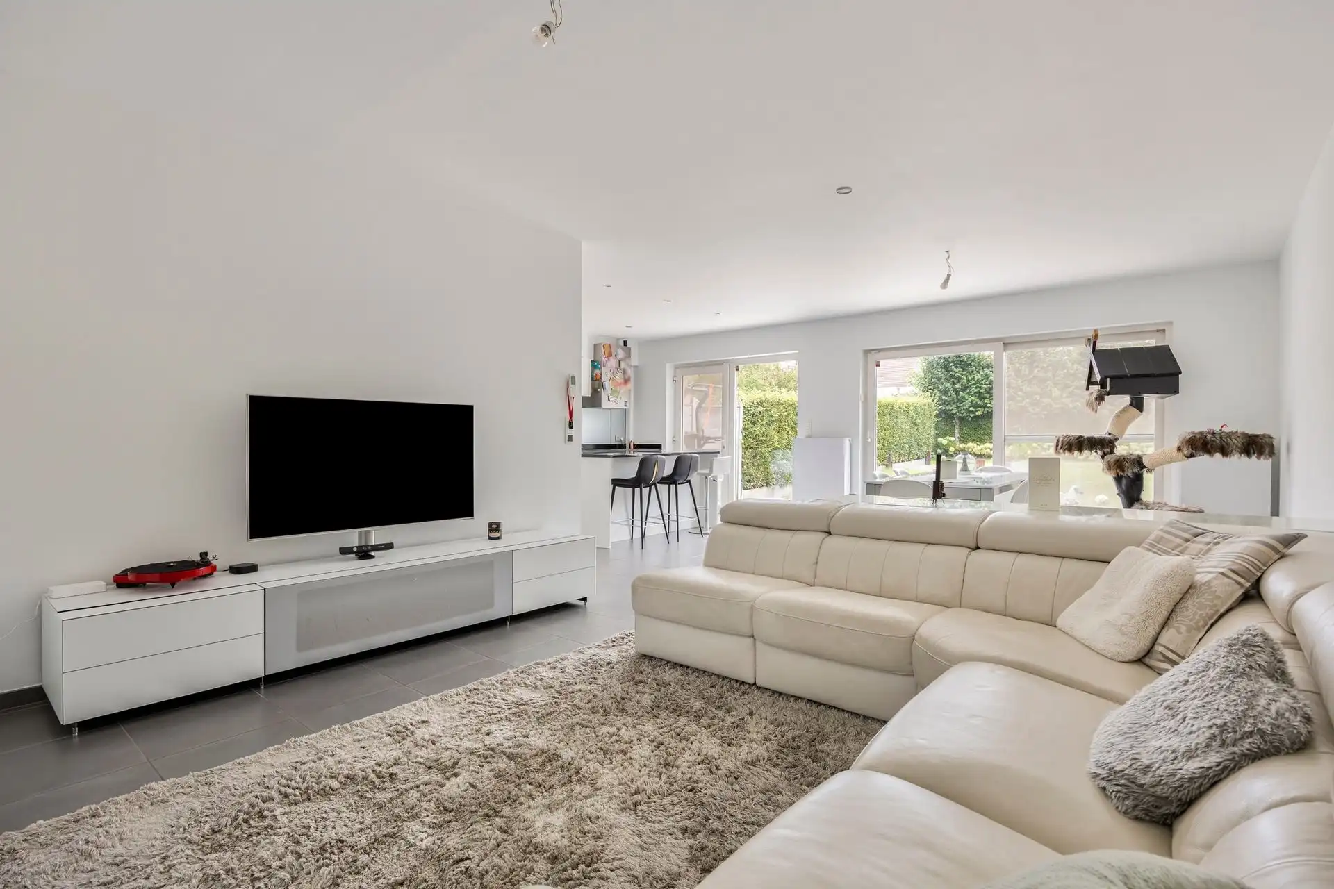 Charmante 2-gevel woning in perfecte staat foto 8