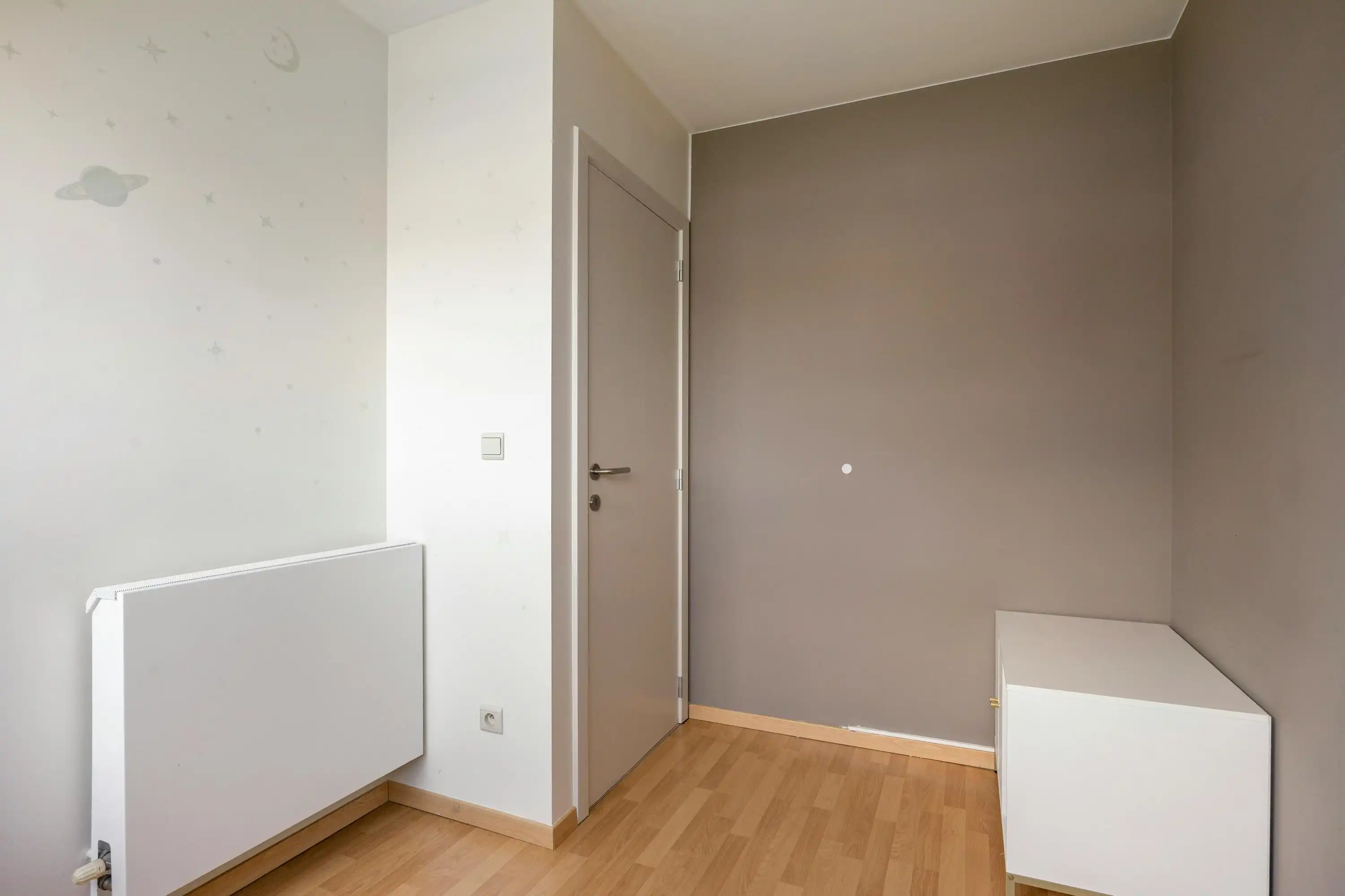 Centraal gelegen 2-slaapkamerappartement met terras te Hasselt foto 13