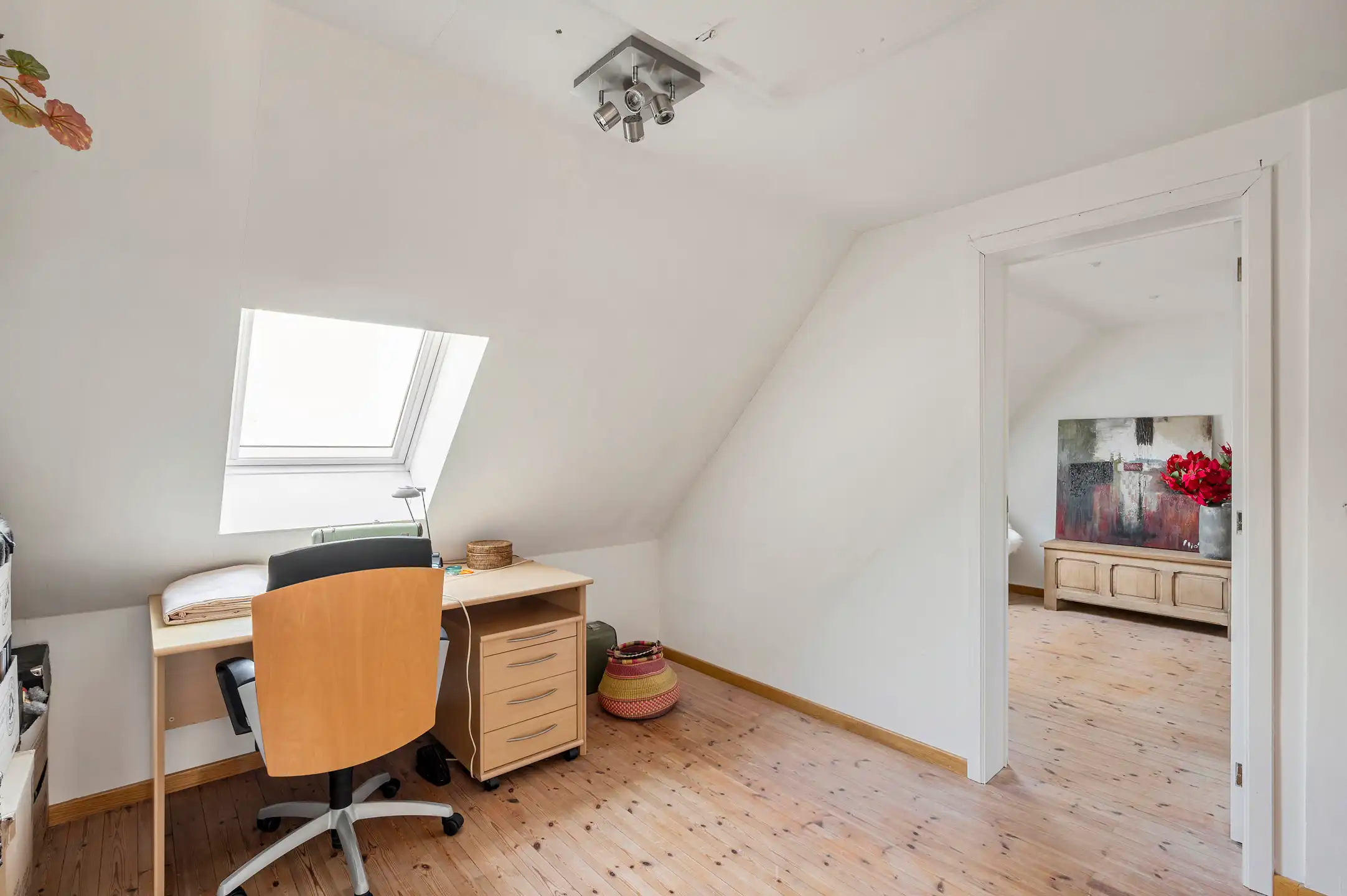 Ruime instapklare woning met zwembad te Brasschaat! foto 21