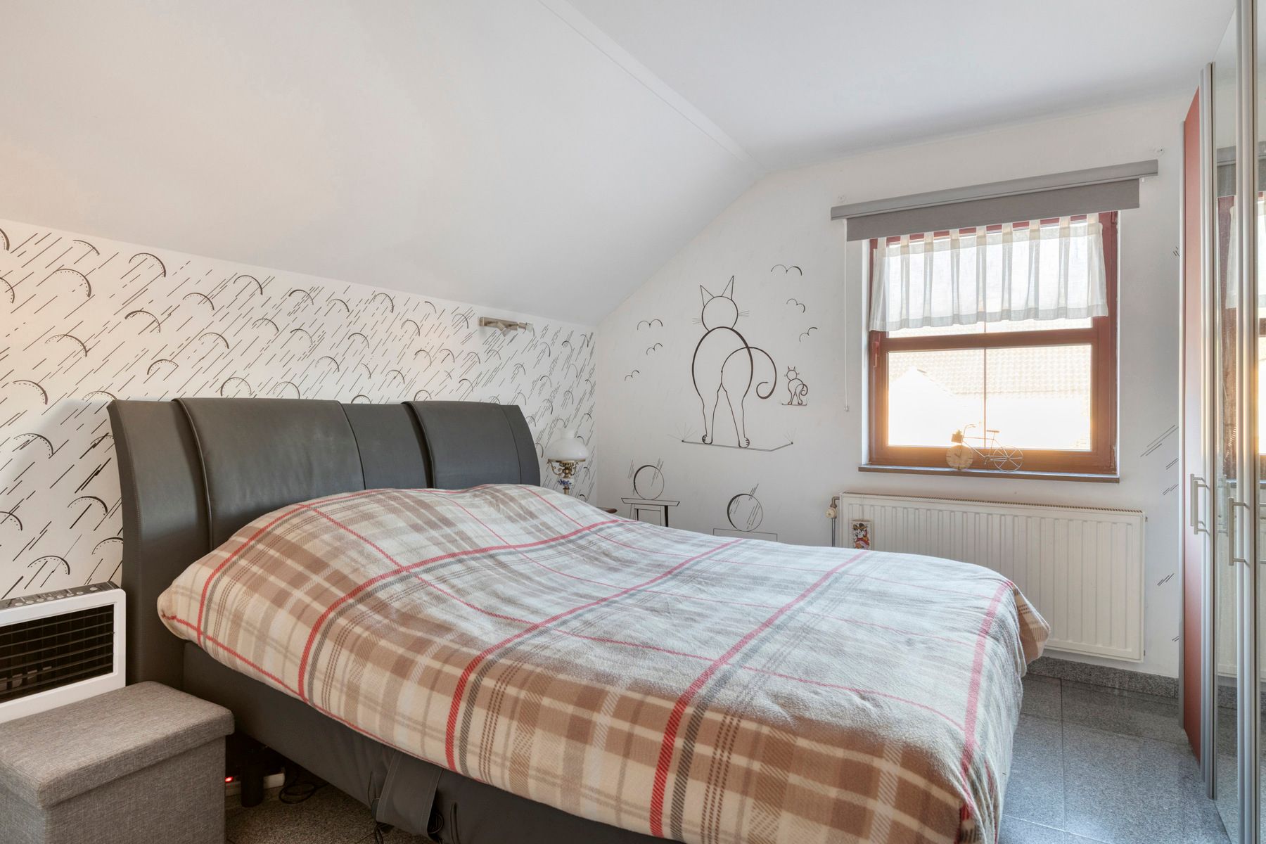 Prachtig alleenstaand 2-slaapkamer appartement met carport. foto 25