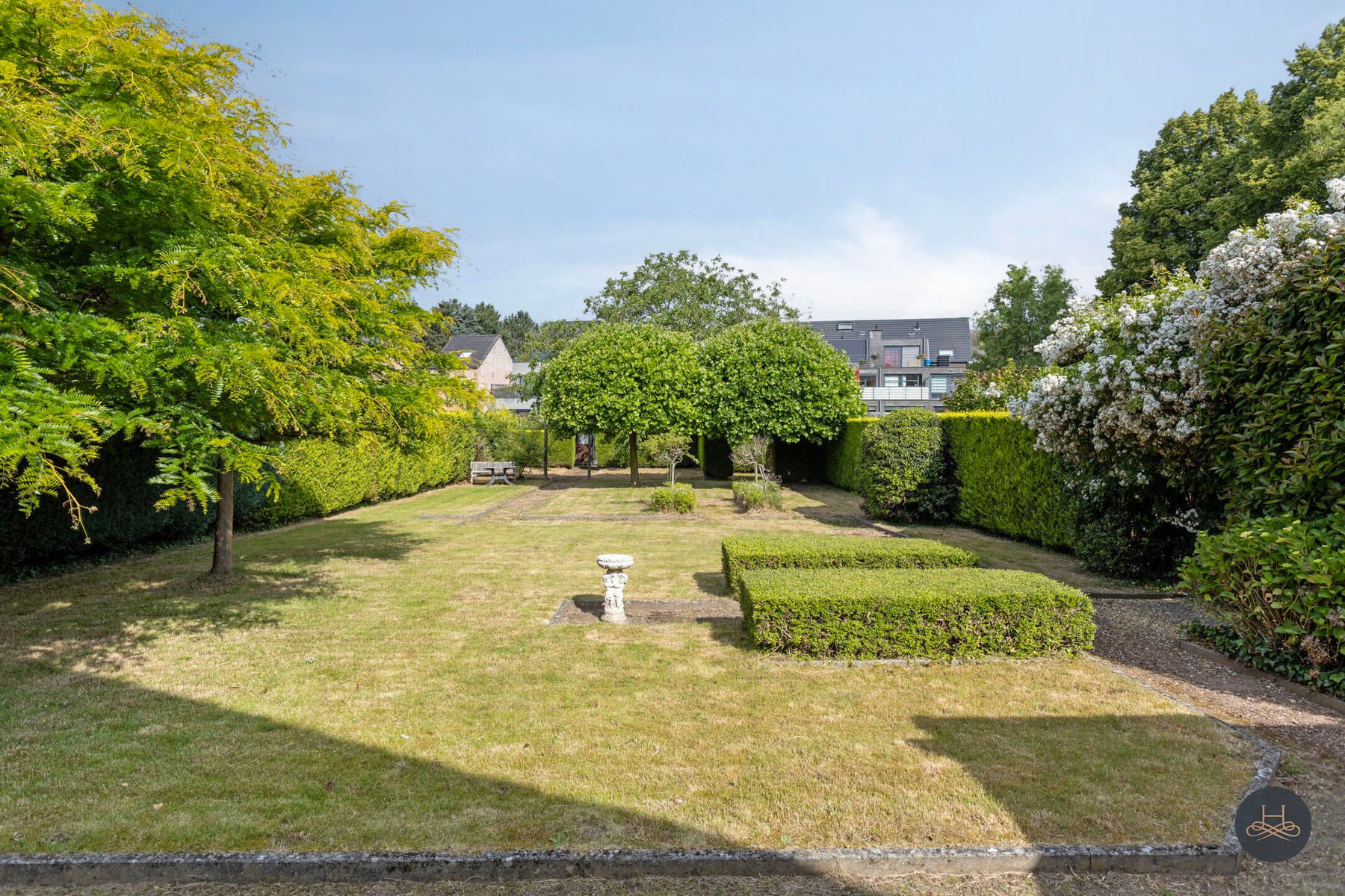 Lichtrijke woning met ruime tuin in het centrum foto 22
