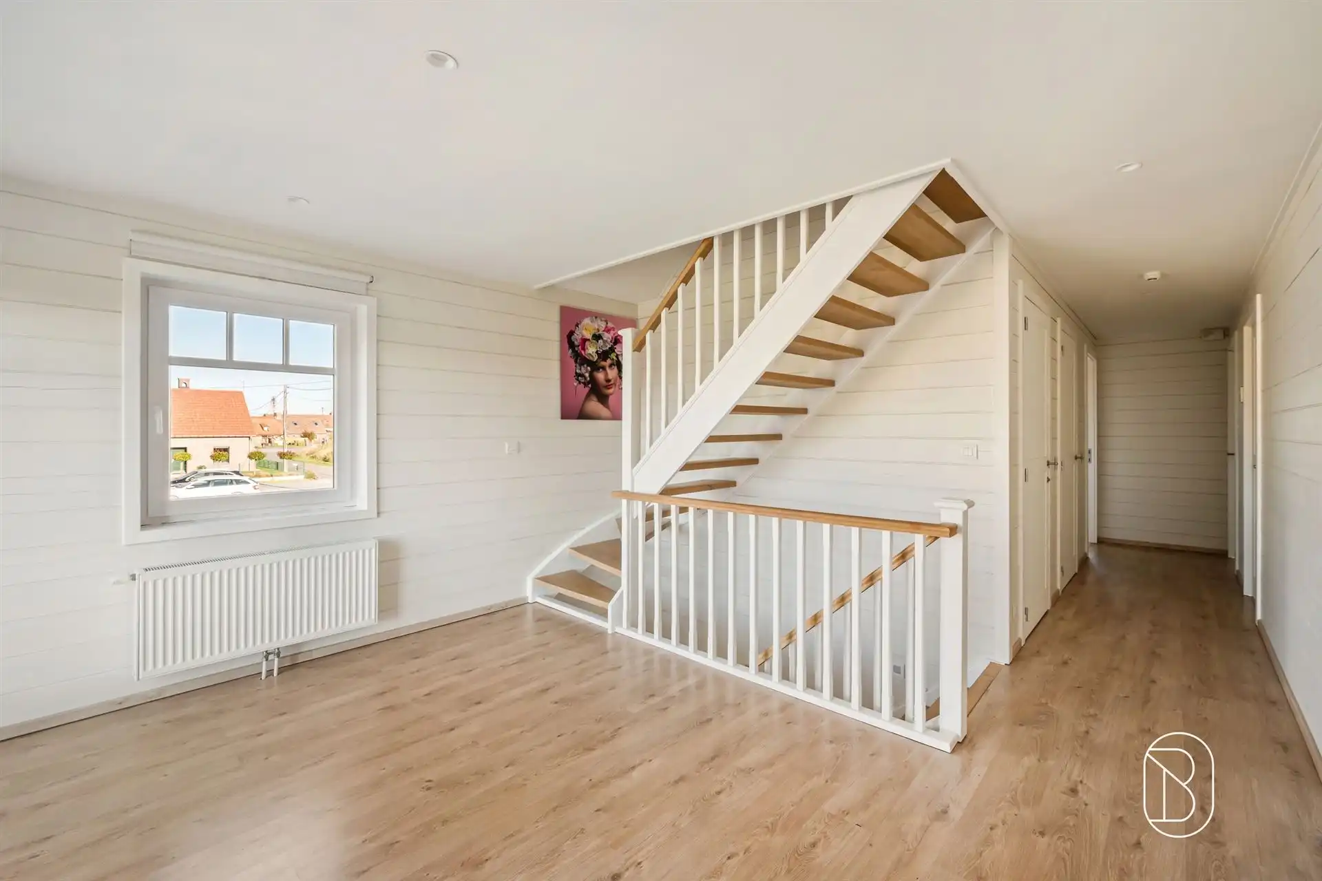 Recente woning met 2 loodsen en zwembad in Escanaffles foto 9