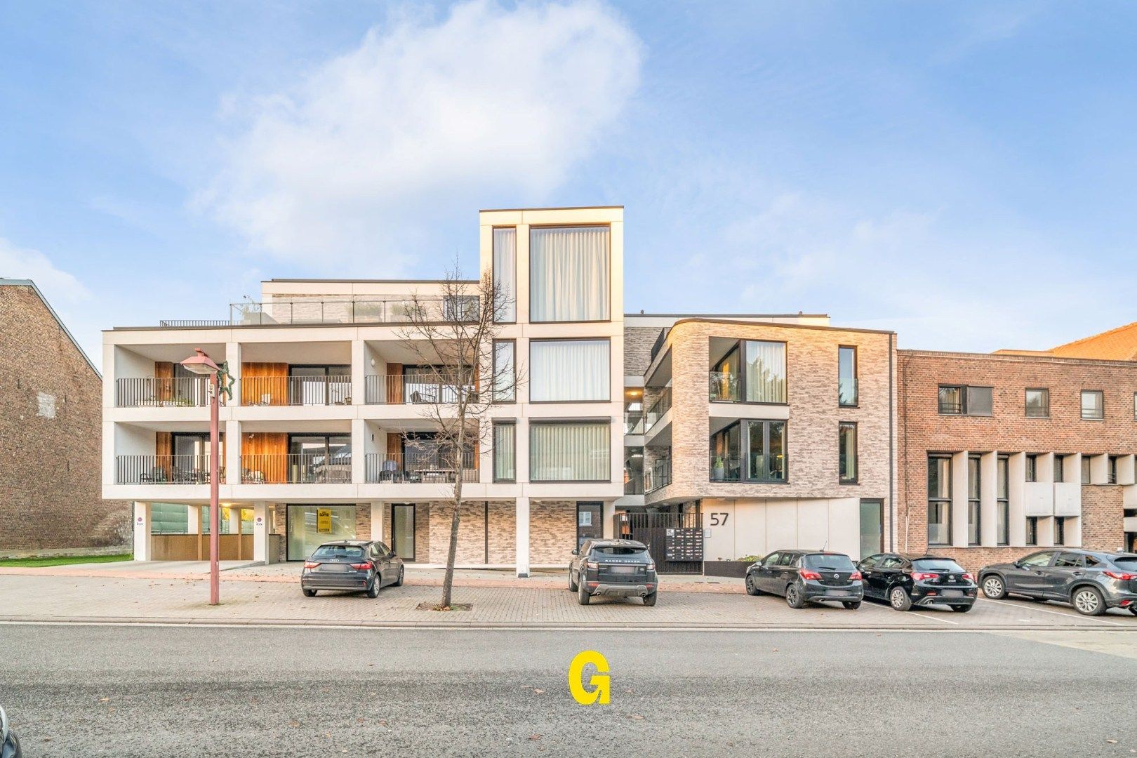 Recent gelijkvloersappartement met 2 slaapkamers, terras, voor- en achtertuin, standplaats en extra ruime berging in hartje Hoeselt foto 25