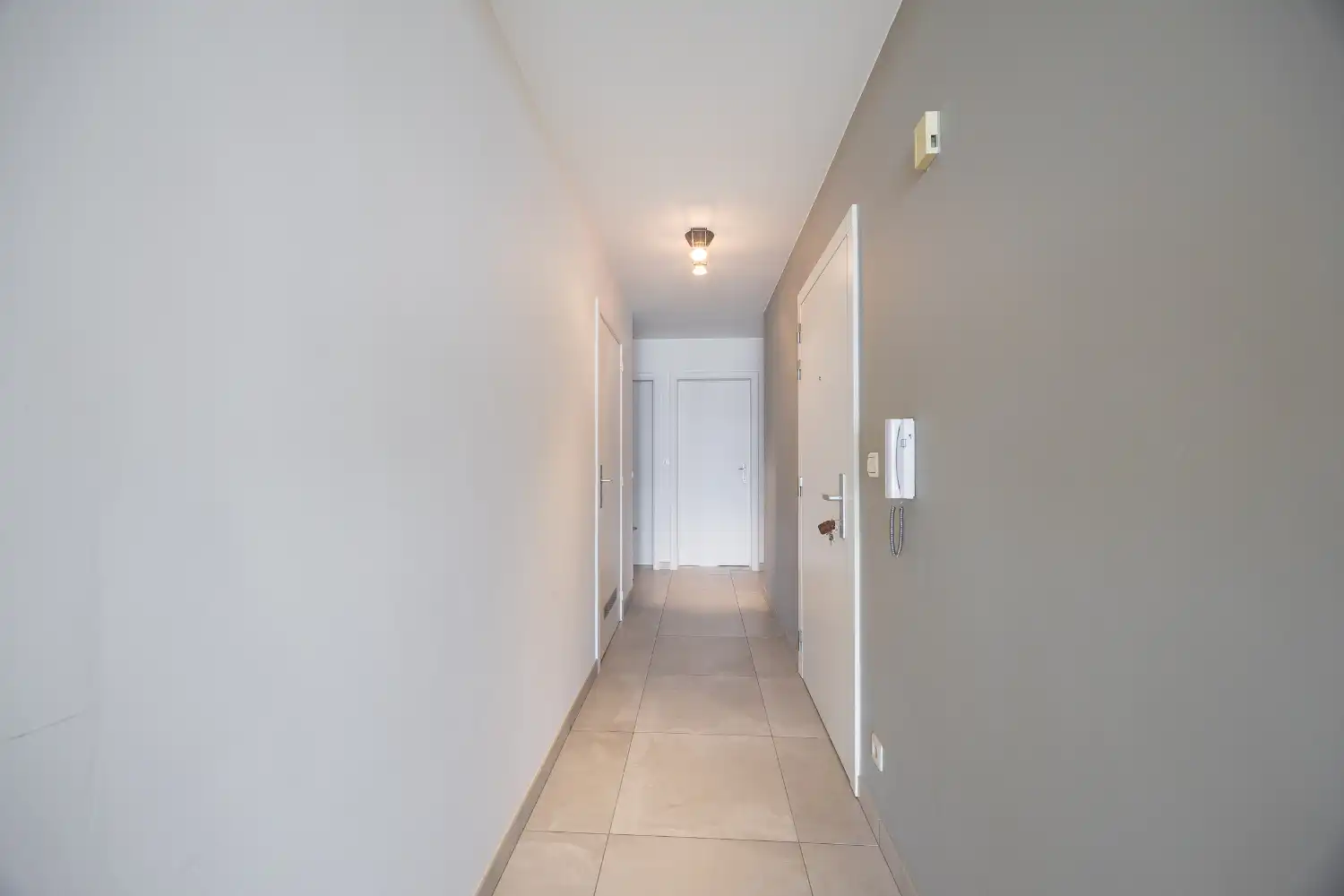 Prachtig gerenoveerd appartement in gerenoveerd gebouw met frontaal zeezicht! foto 15