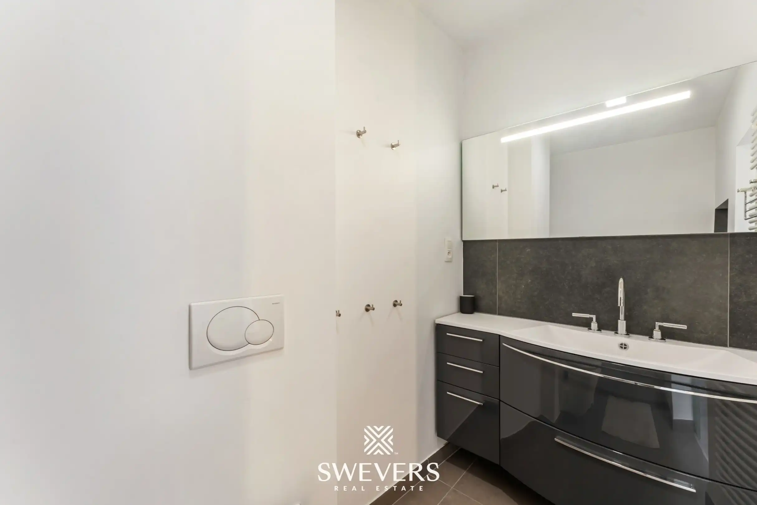 Instapklare woning in het hartje van Sint-Truiden foto 22