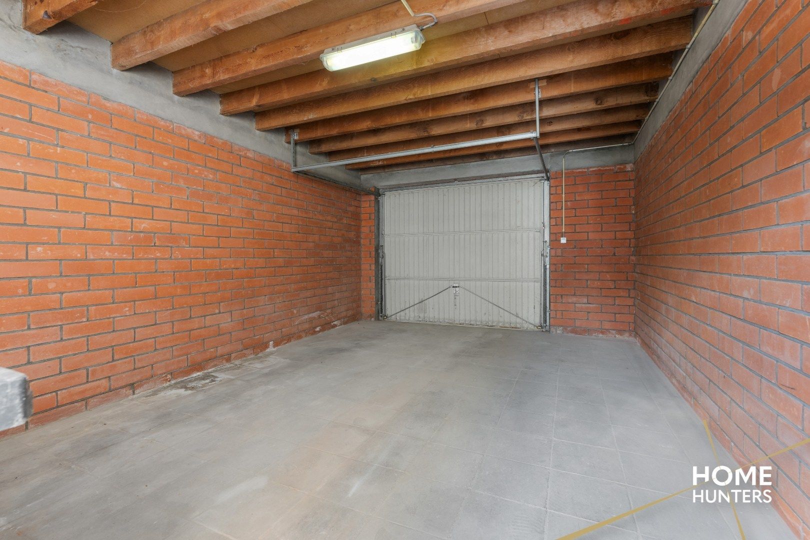 Volledig gerenoveerde woning (anno 2025) met 3 ruime slaapkamers, ruime garage + tuin te Ieper foto 21