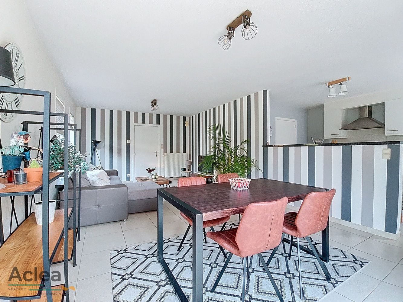 rustig gelegen halfopen woning foto 7