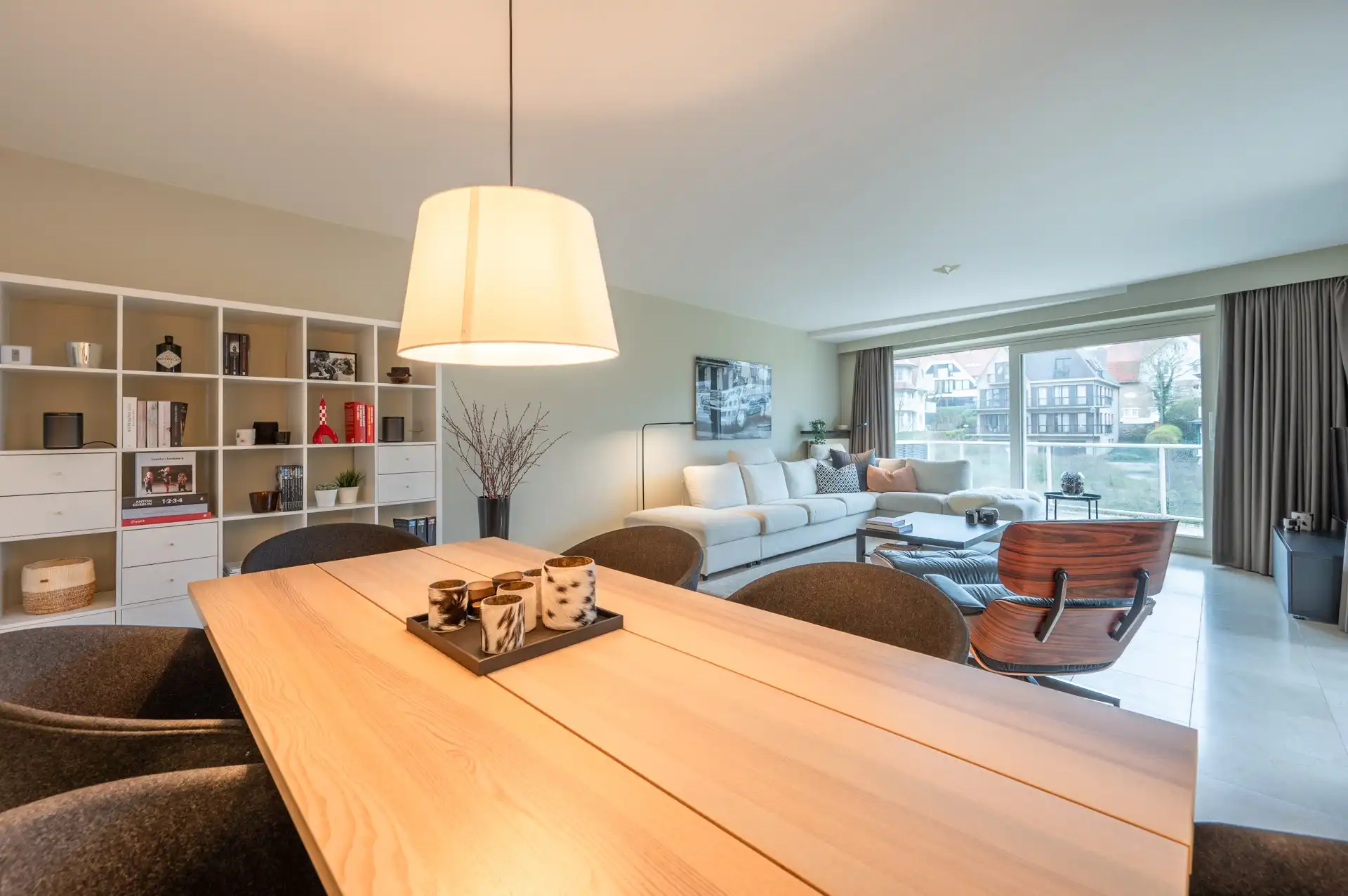 Ongemeubeld: zonnig appartement met grote terrassen! foto 5