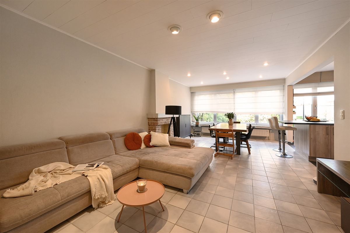 Opbrengsteigendom met twee vergunde appartementen  foto 2