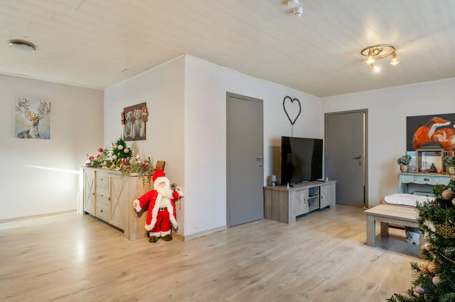 Uiterst gunstig gelegen kantoor met woonst. foto 40