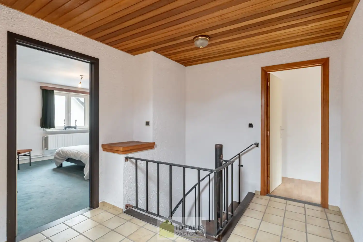 IDEALIS VASTGOED - EENGEZINSWONING MET 4 SLAAPKAMERS OP EEN AANGENAAM PERCEEL VAN 8A 71CA! foto 24