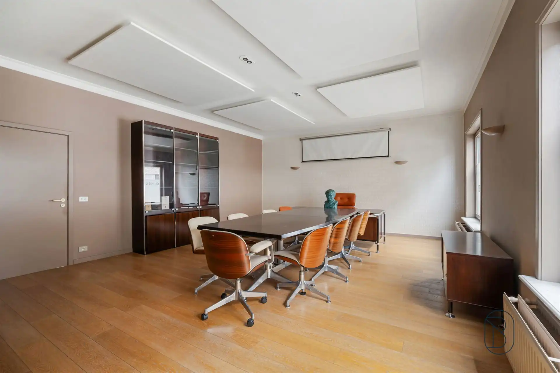 Topgelegen mogelijks groot appartement met veel potentieel! foto 7