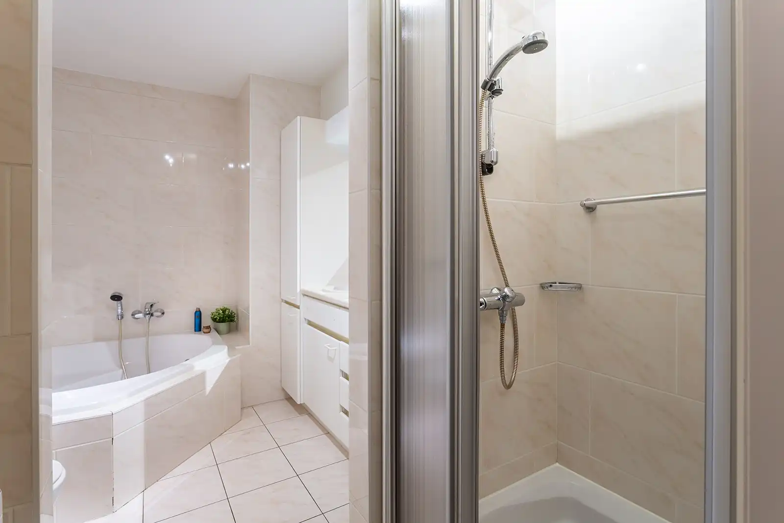 141 m² wooncomfort en twee ruime terrassen foto 22
