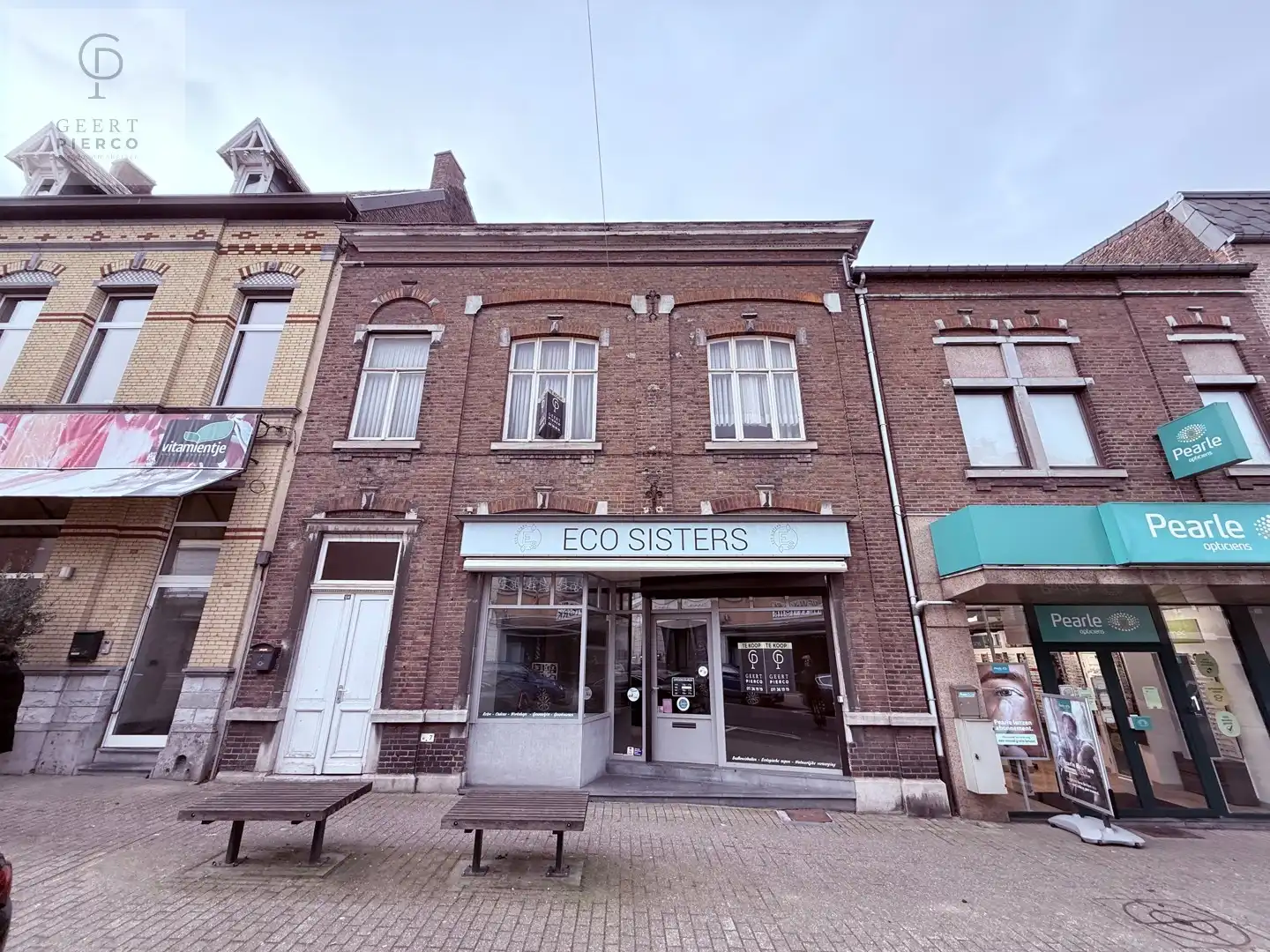 Hoofdfoto van de publicatie: Stijlvol en ruim pand met unieke mogelijkheden in de Stationsstraat