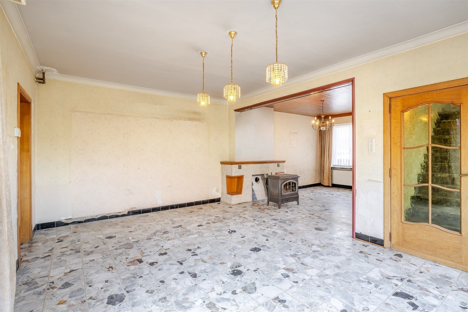 Halfopen renovatiewoning met  verdere mogelijkheden in centrum Wetteren foto 9