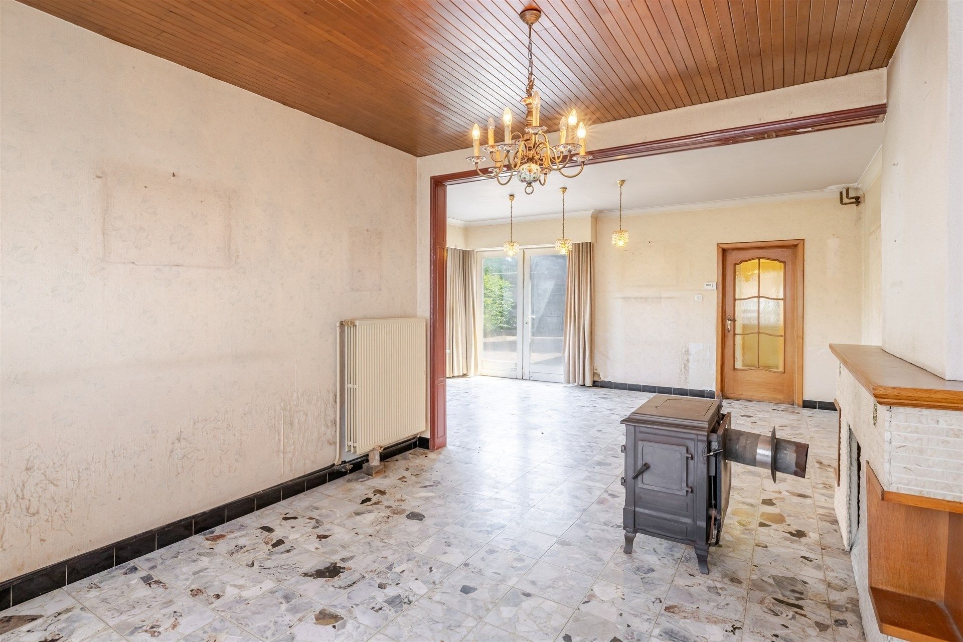 Halfopen renovatiewoning met  verdere mogelijkheden in centrum Wetteren foto 9