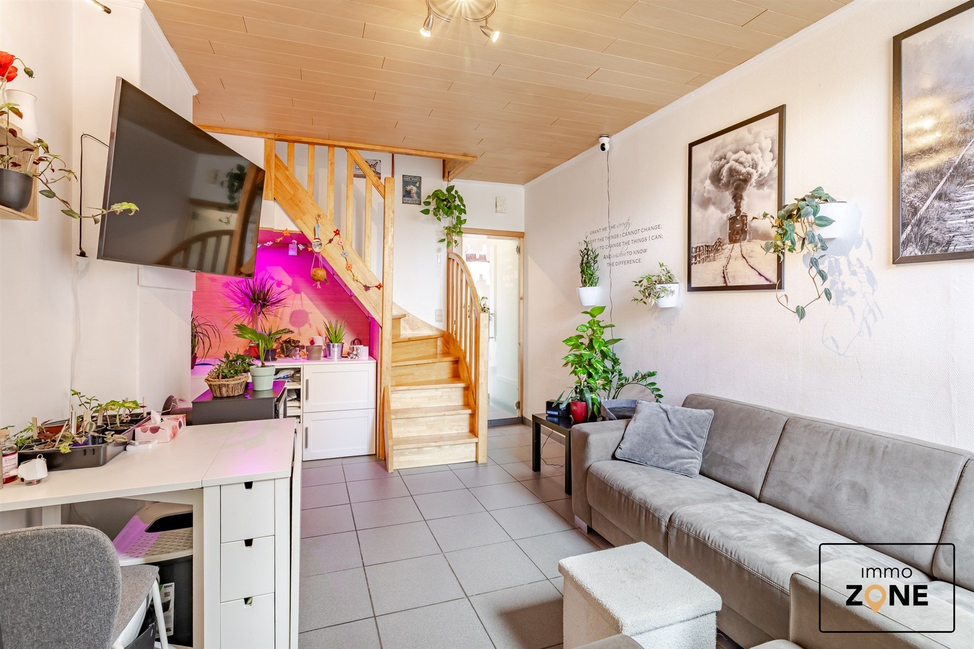 Instapklare Starterswoning met achteruitweg in Dendermonde! foto 6