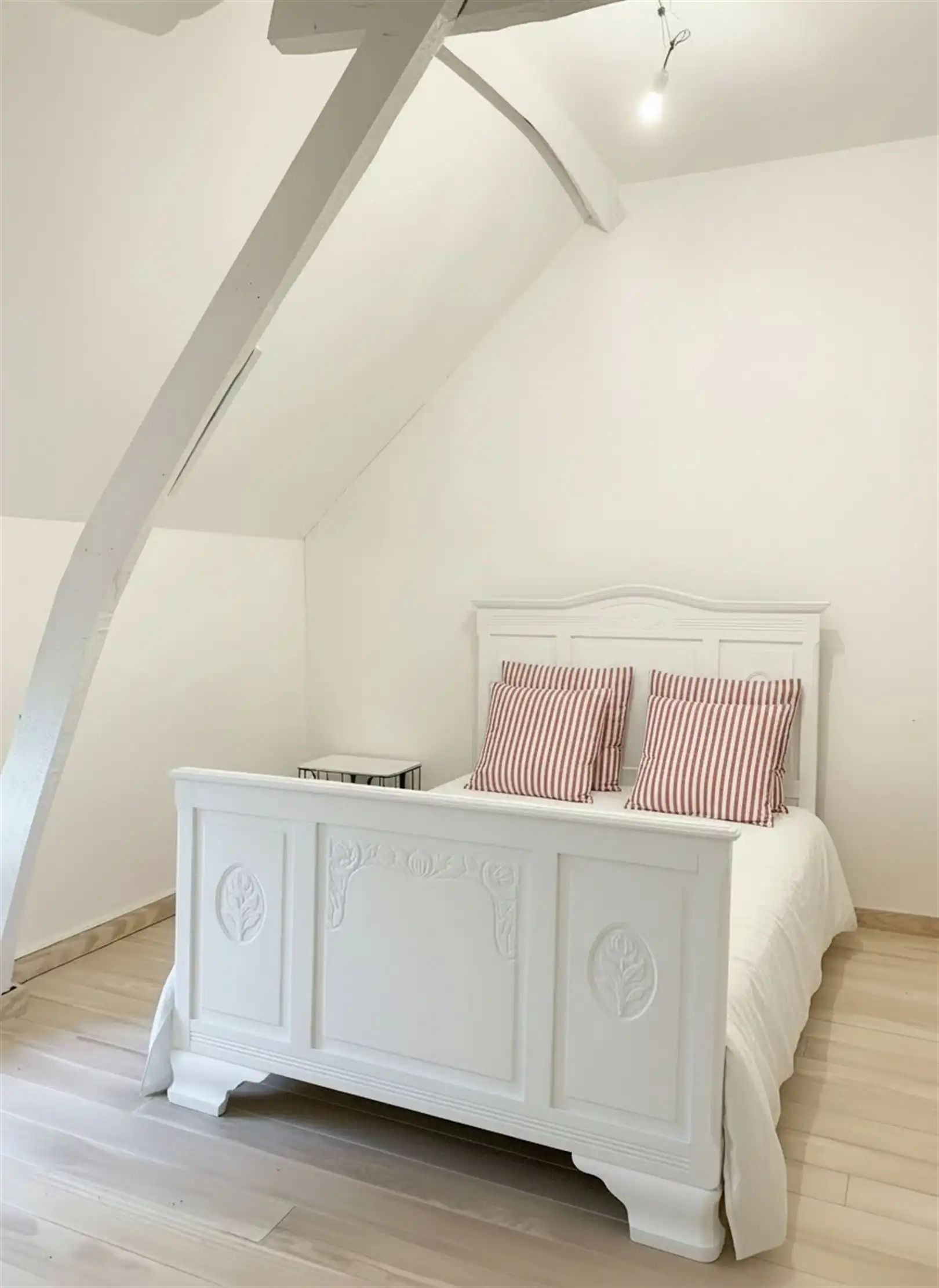 Charmante woning te huur in Kluisbergen foto 15