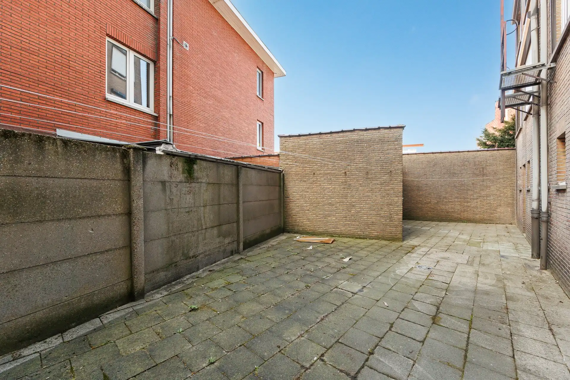 Lichtrijk appartement met garage nabij park Ertbrugge foto 27