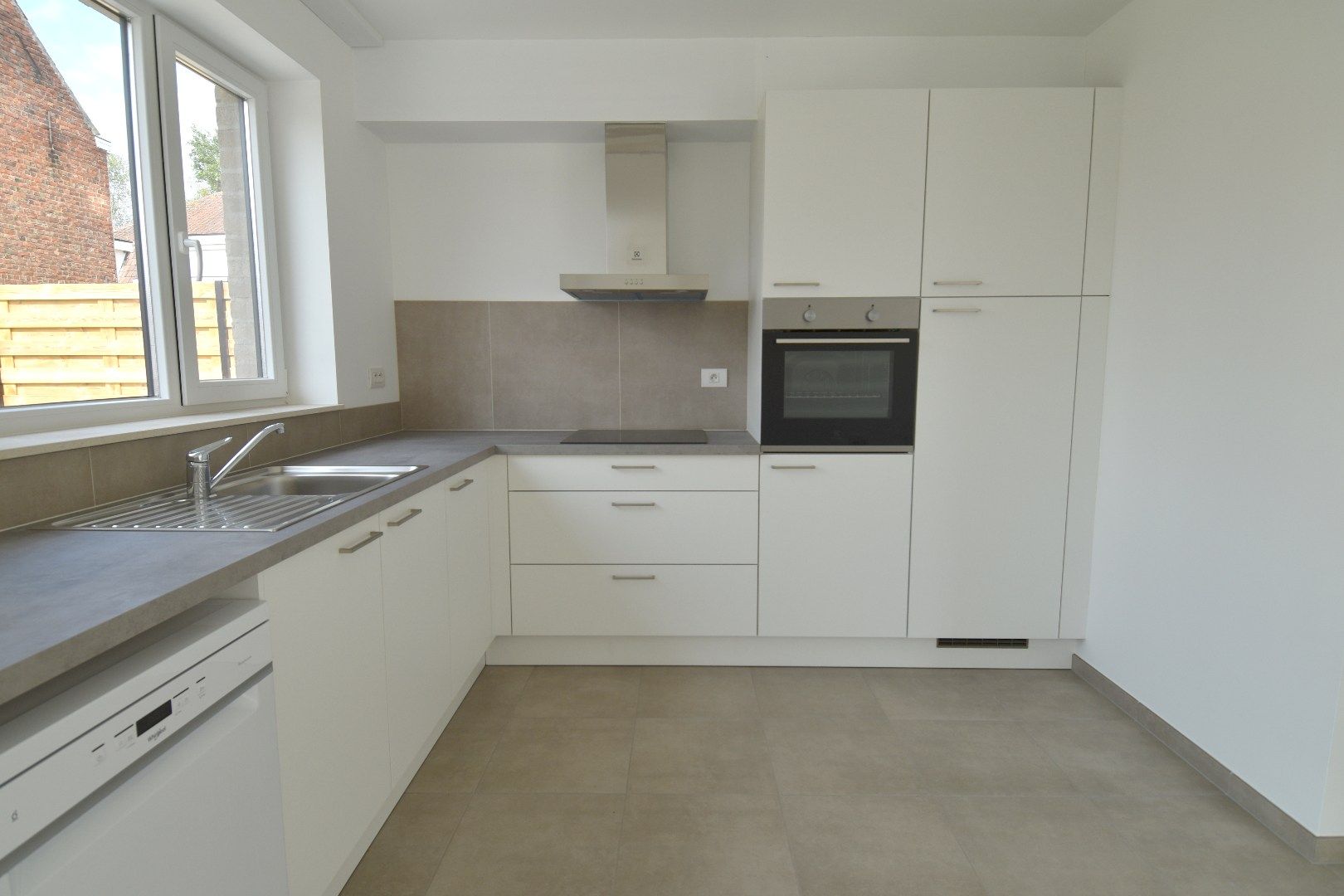 Nieuwbouwwoning te huur in Gullegem op een rustige en  kindvriendelijke locatie foto 4
