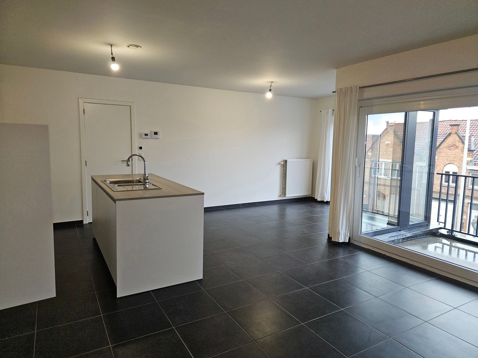 Tof instapklaar appartement met terras en autostandplaats! foto 4