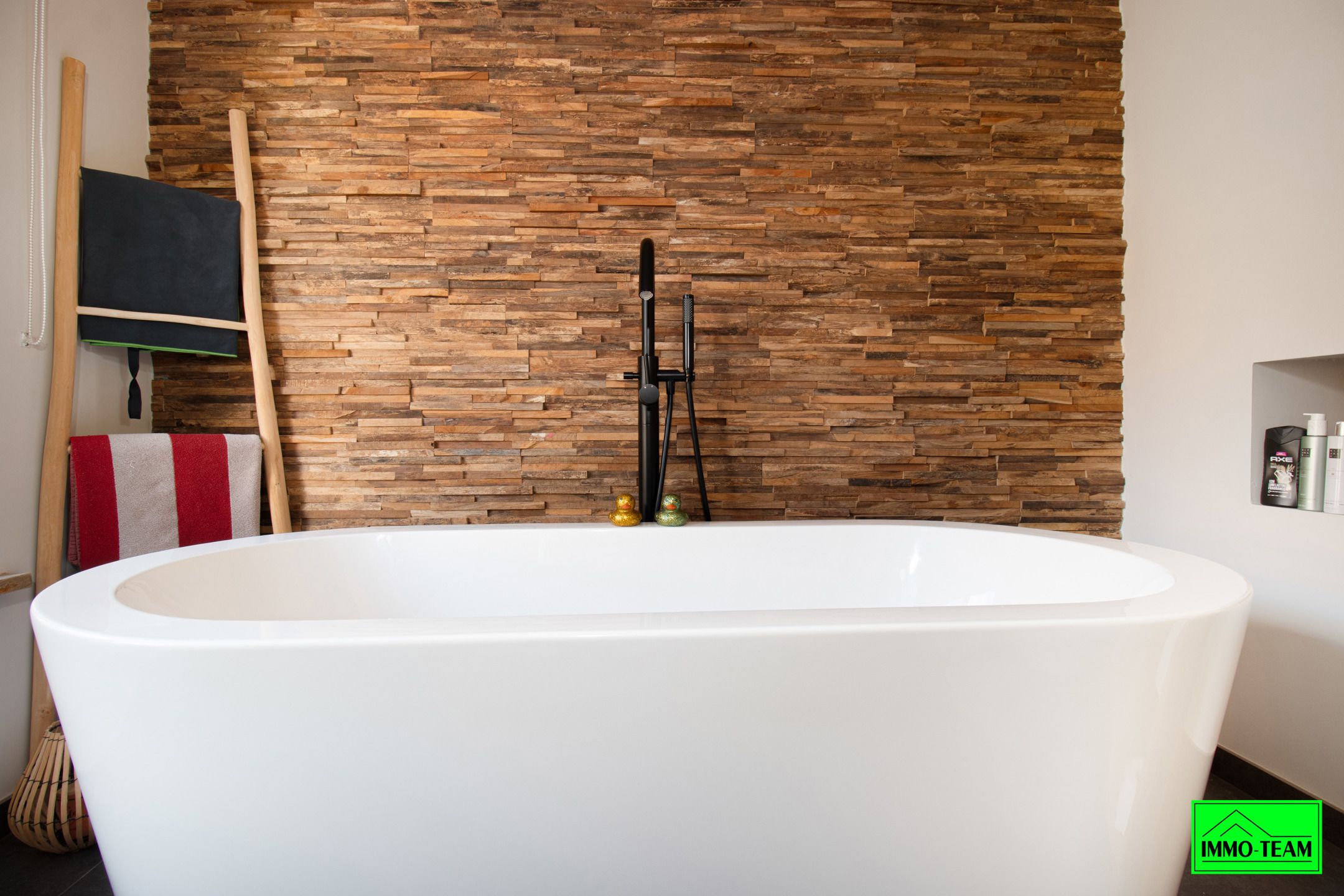 Prachtig gerenoveerde woning met heel wat potentieel foto 10