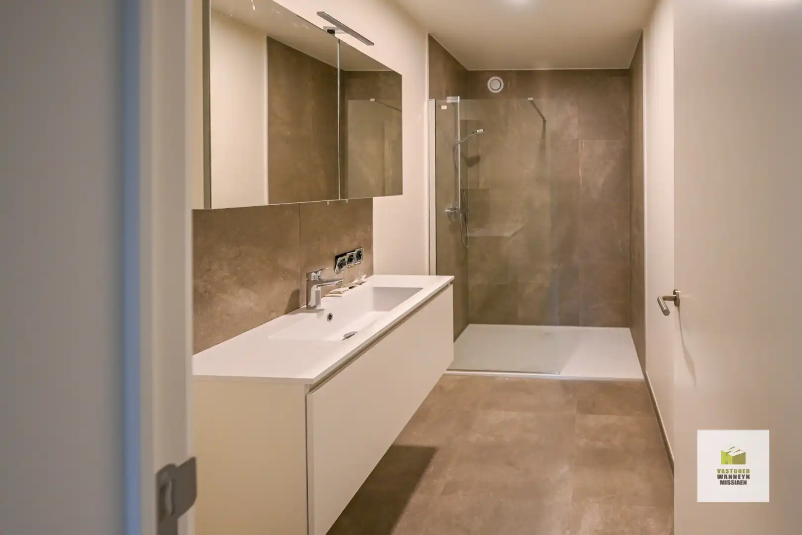 Energiezuinig appartement met 2slpk, ruim terras én garagebox foto 12