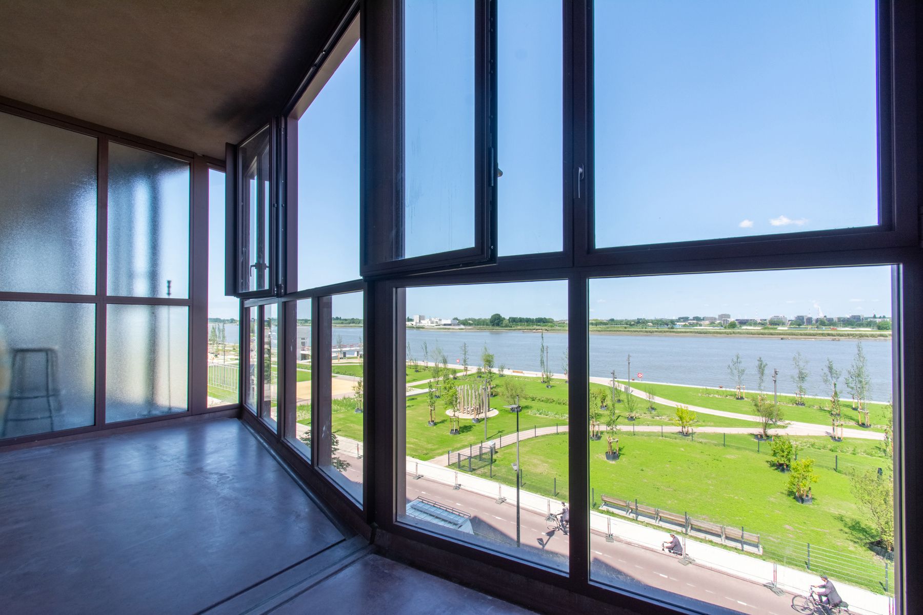 2-slaapkamer appartement met zicht op Schelde  foto 7