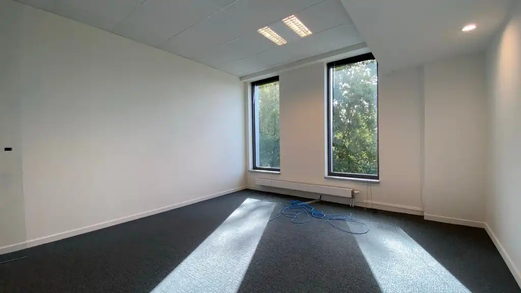 Instapklare kantoorruimte te huur vlakbij afrit E17 in Zele foto 11