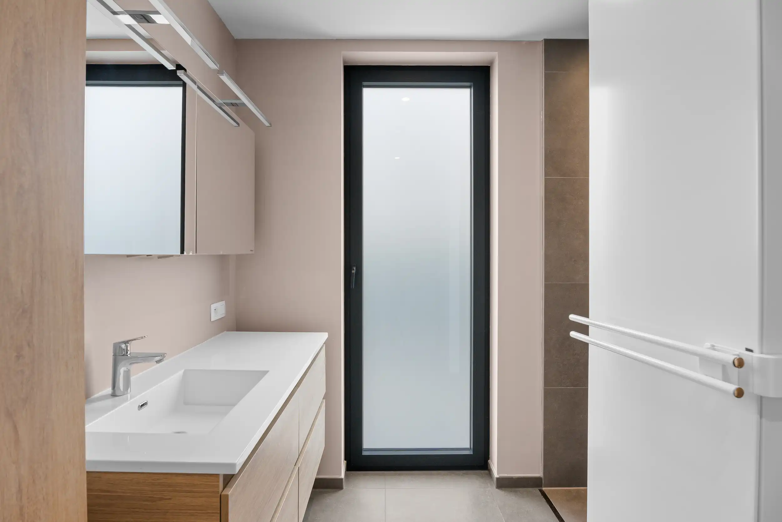 Exclusief & Duurzaam Wonen: Luxe woning Sint-Kruis-Winkel foto 8