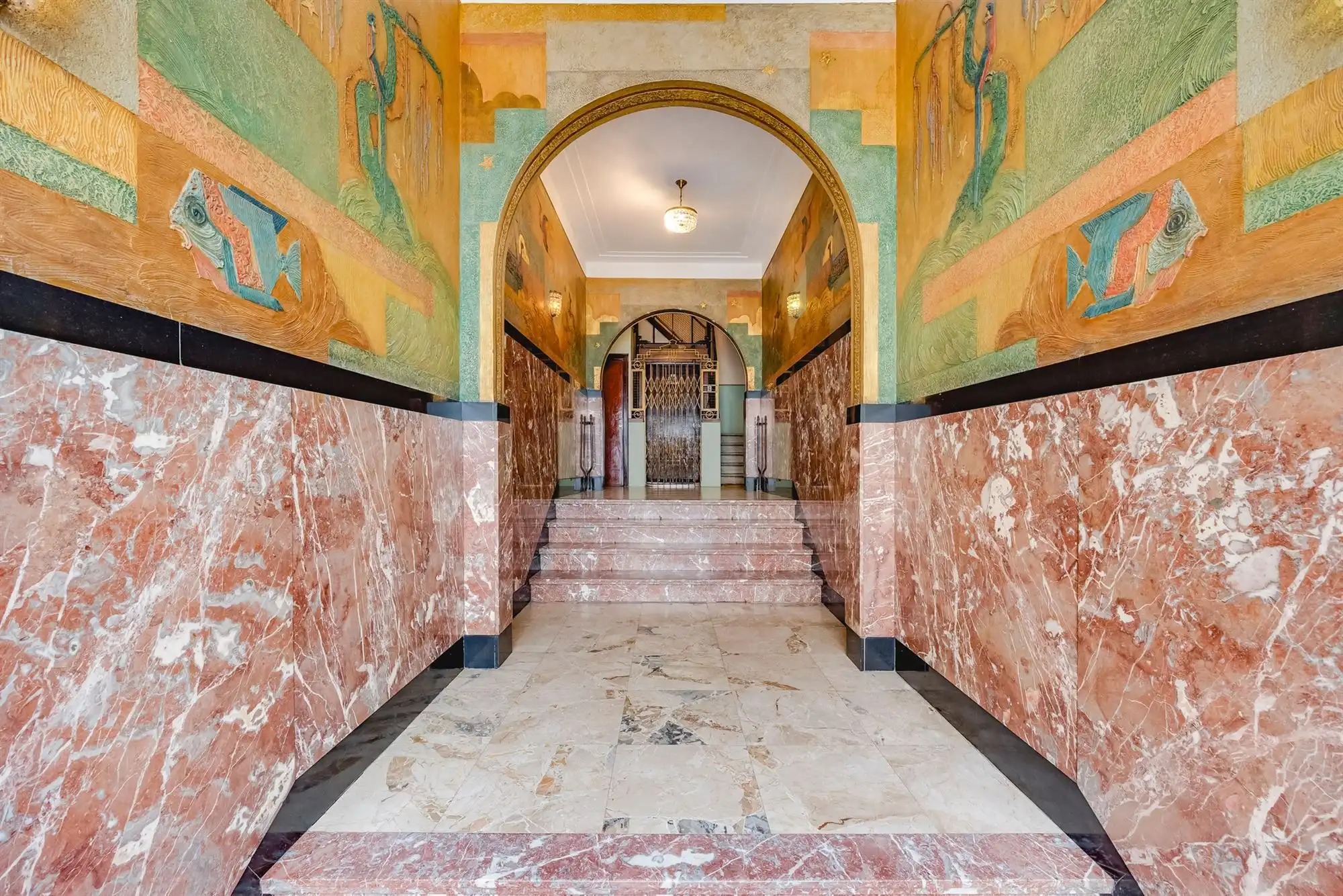 3 Slaapkamer Art Déco appartement in Borgerhout foto 3