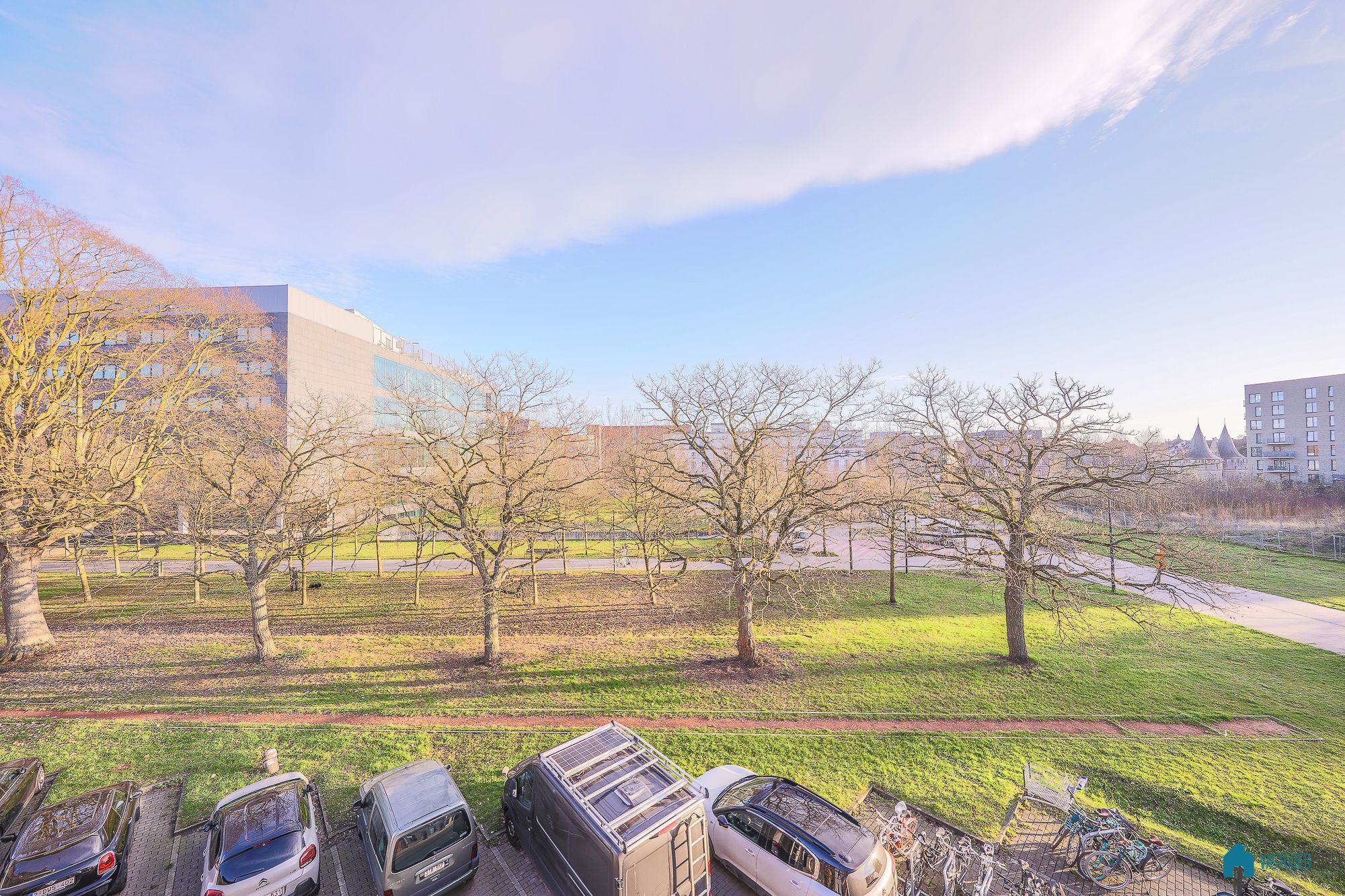 Ruime ééngezinswoning met tuin en terras foto 20