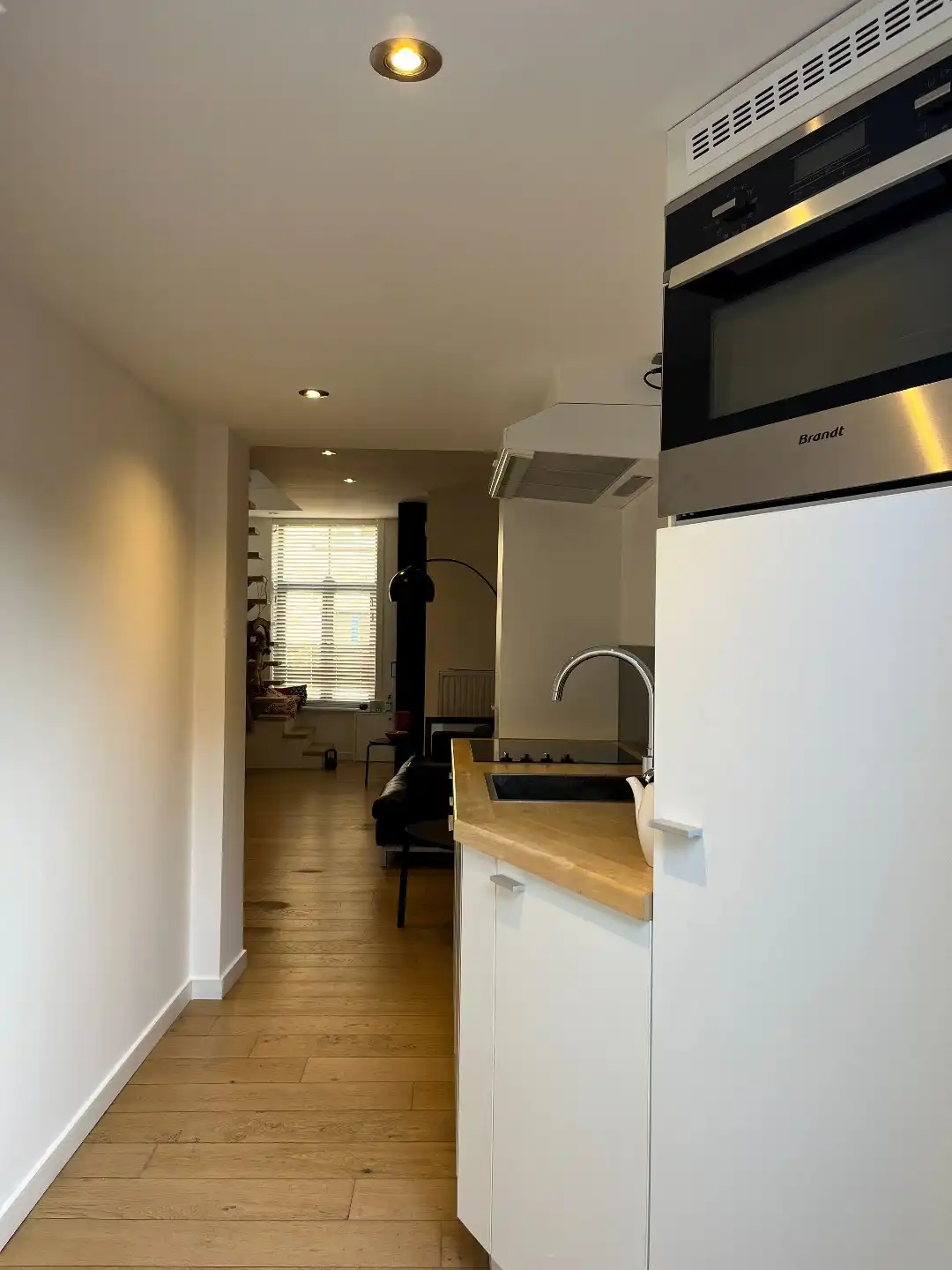 Charmante gerenoveerde stadswoning in centrum Brugge foto 6