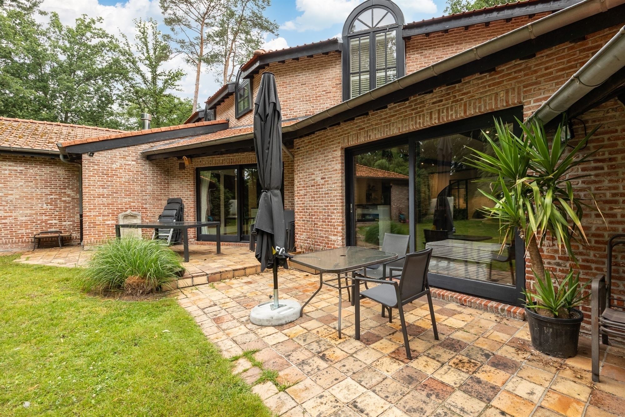 Villa met welness en binnenzwembad foto 29