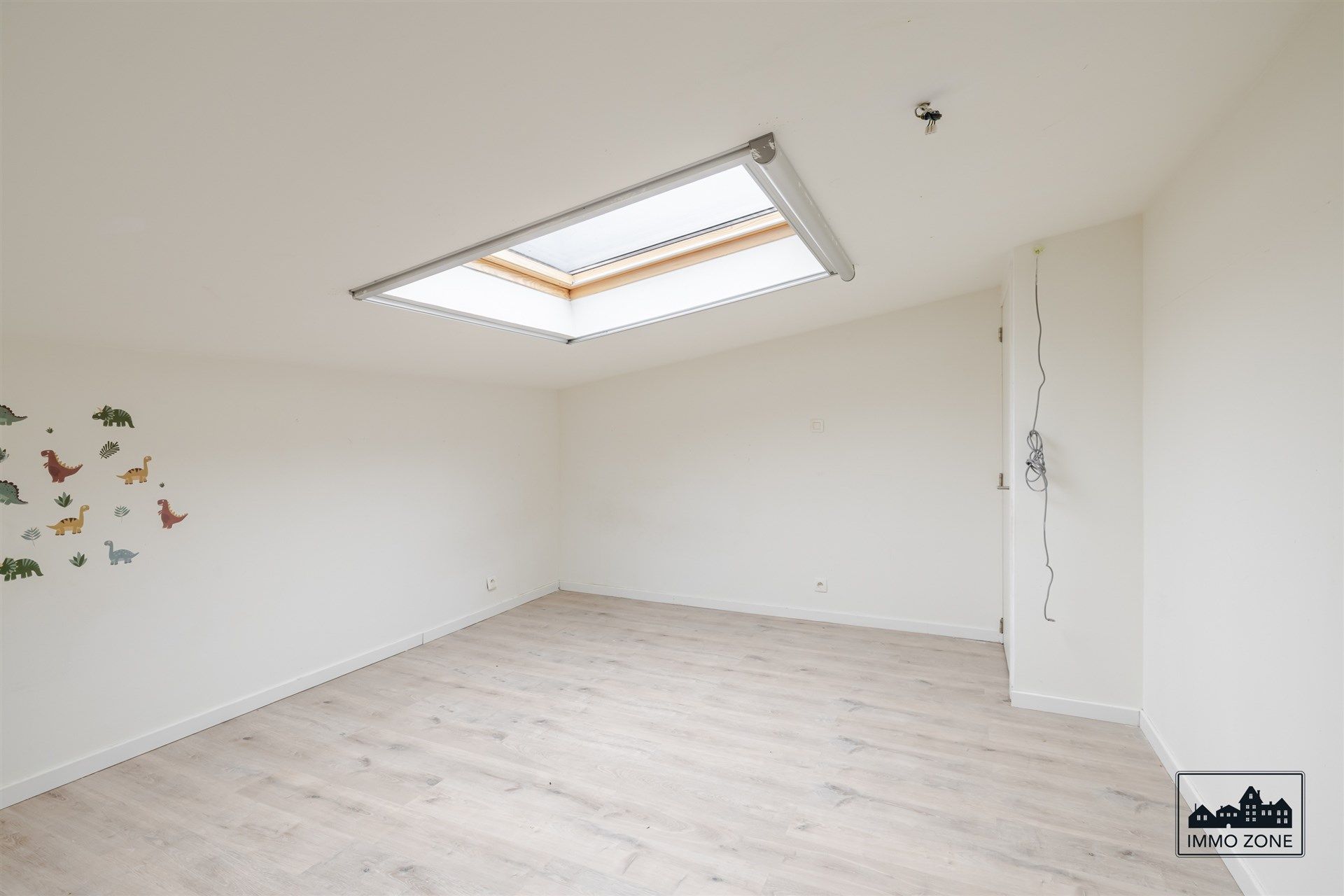 Handelspand met duplexappartement in centrum Hemiksem! foto 6